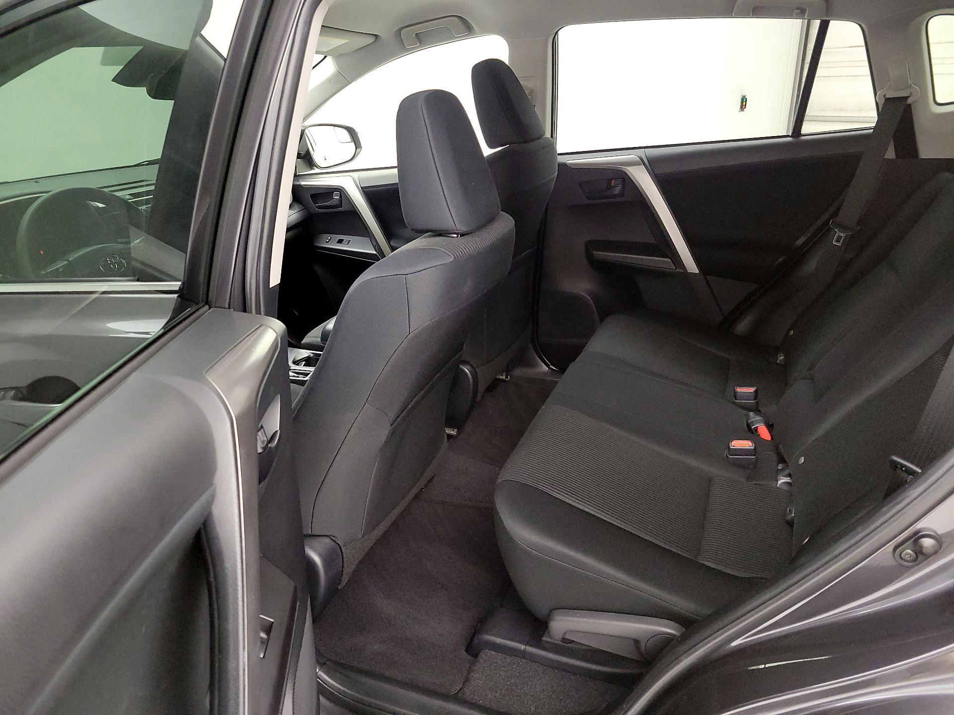 Thumbnail: 2017 Toyota RAV4 - 17