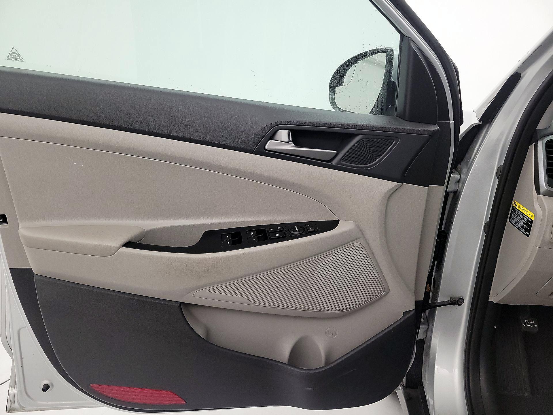 Thumbnail: 2018 Hyundai Tucson - 12