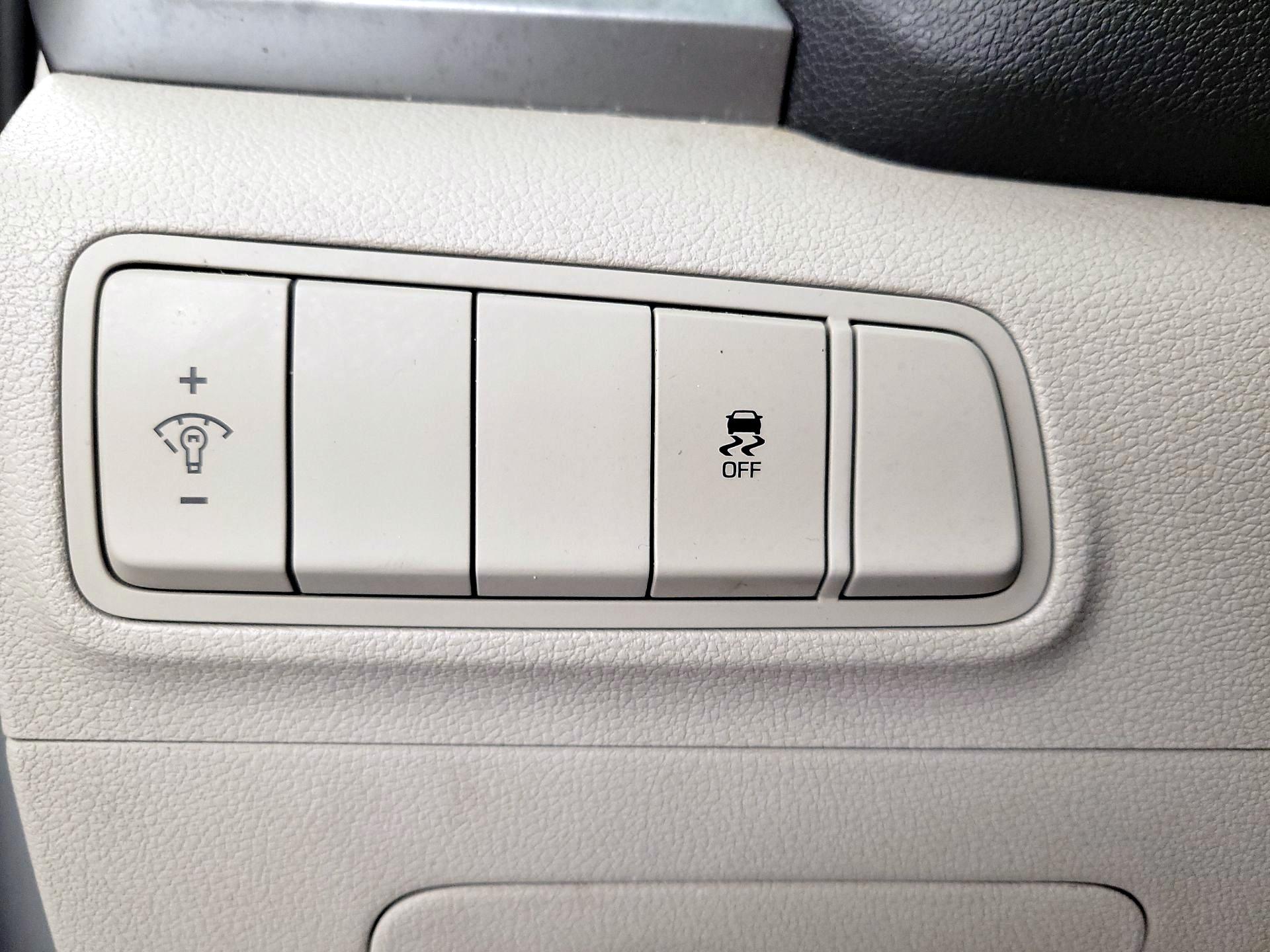 Thumbnail: 2018 Hyundai Tucson - 13