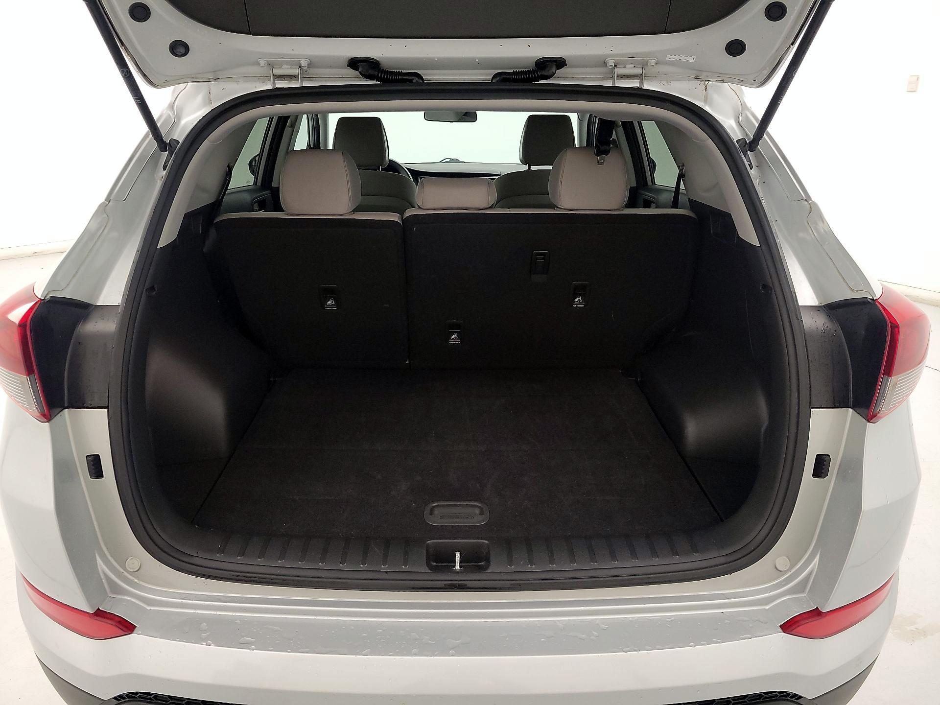 Thumbnail: 2018 Hyundai Tucson - 20