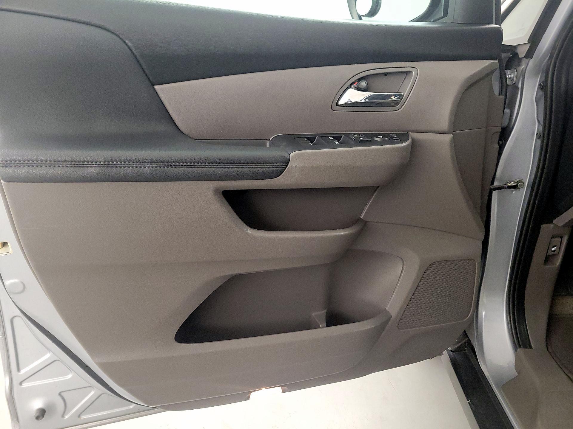 Thumbnail: 2017 Honda Odyssey - 12