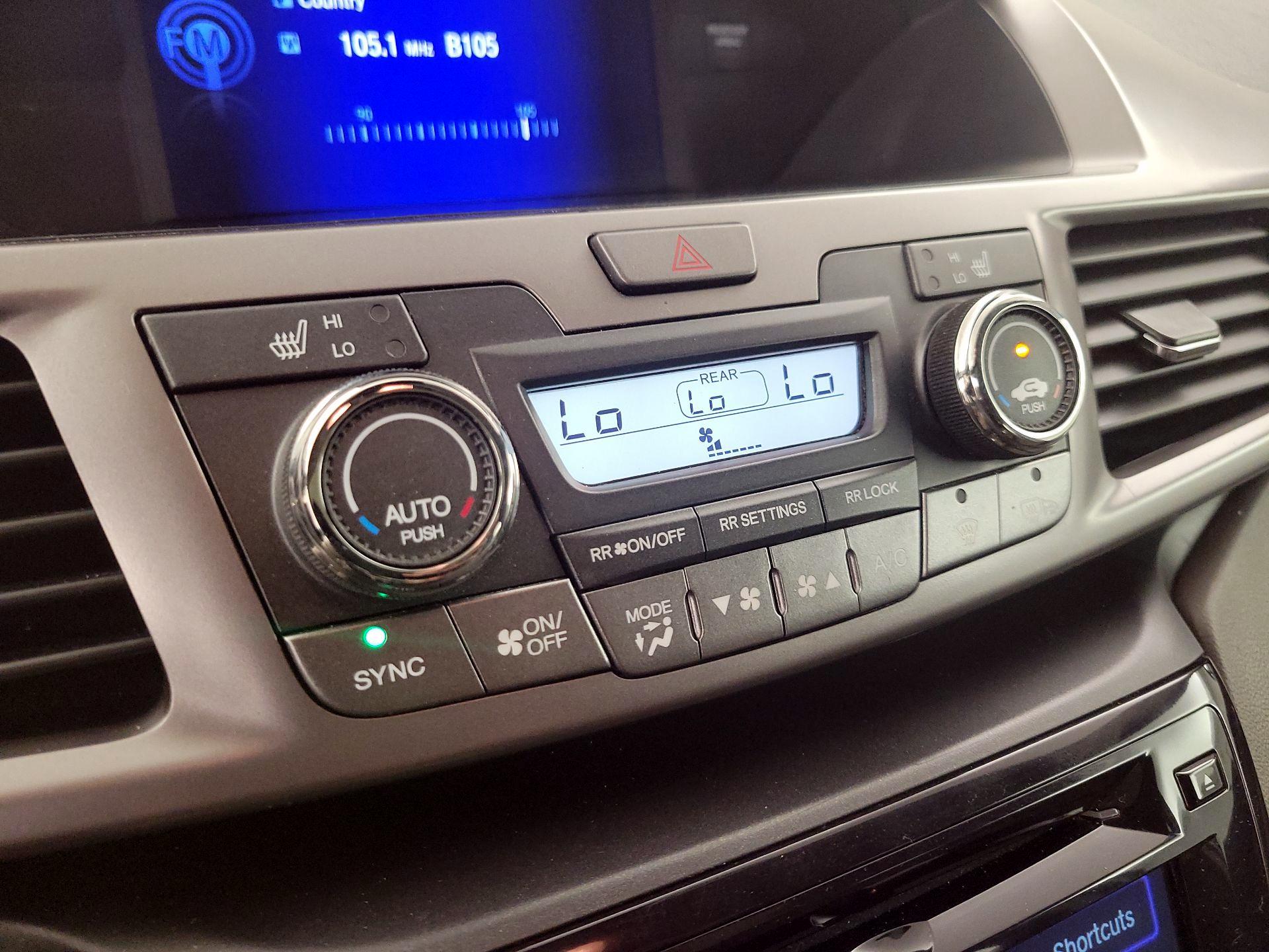 Thumbnail: 2017 Honda Odyssey - 16