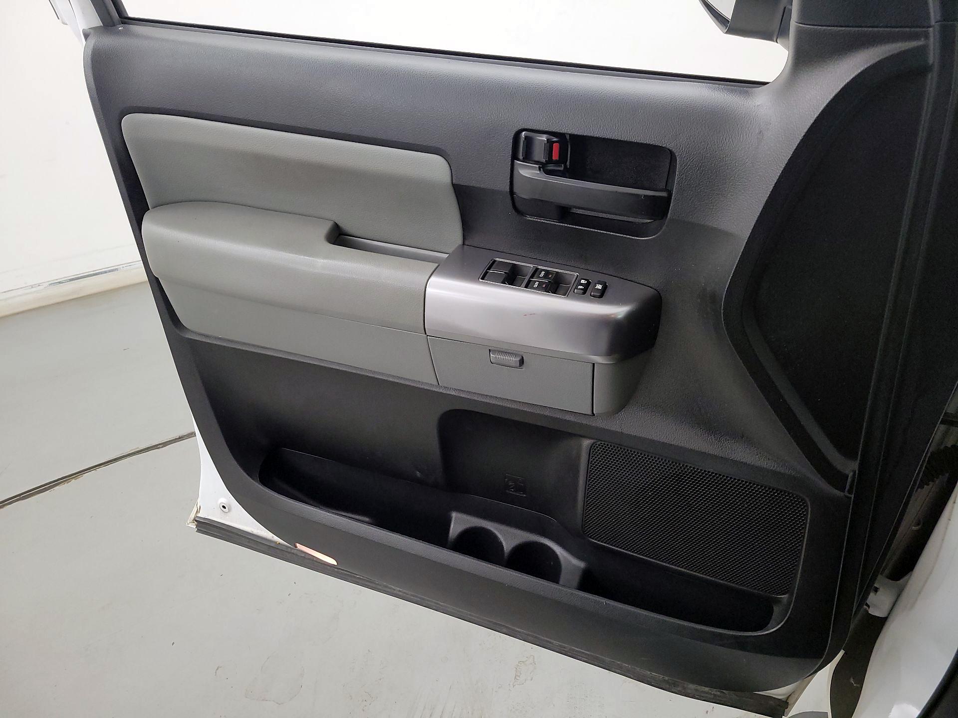 Thumbnail: 2021 Toyota Sequoia - 12