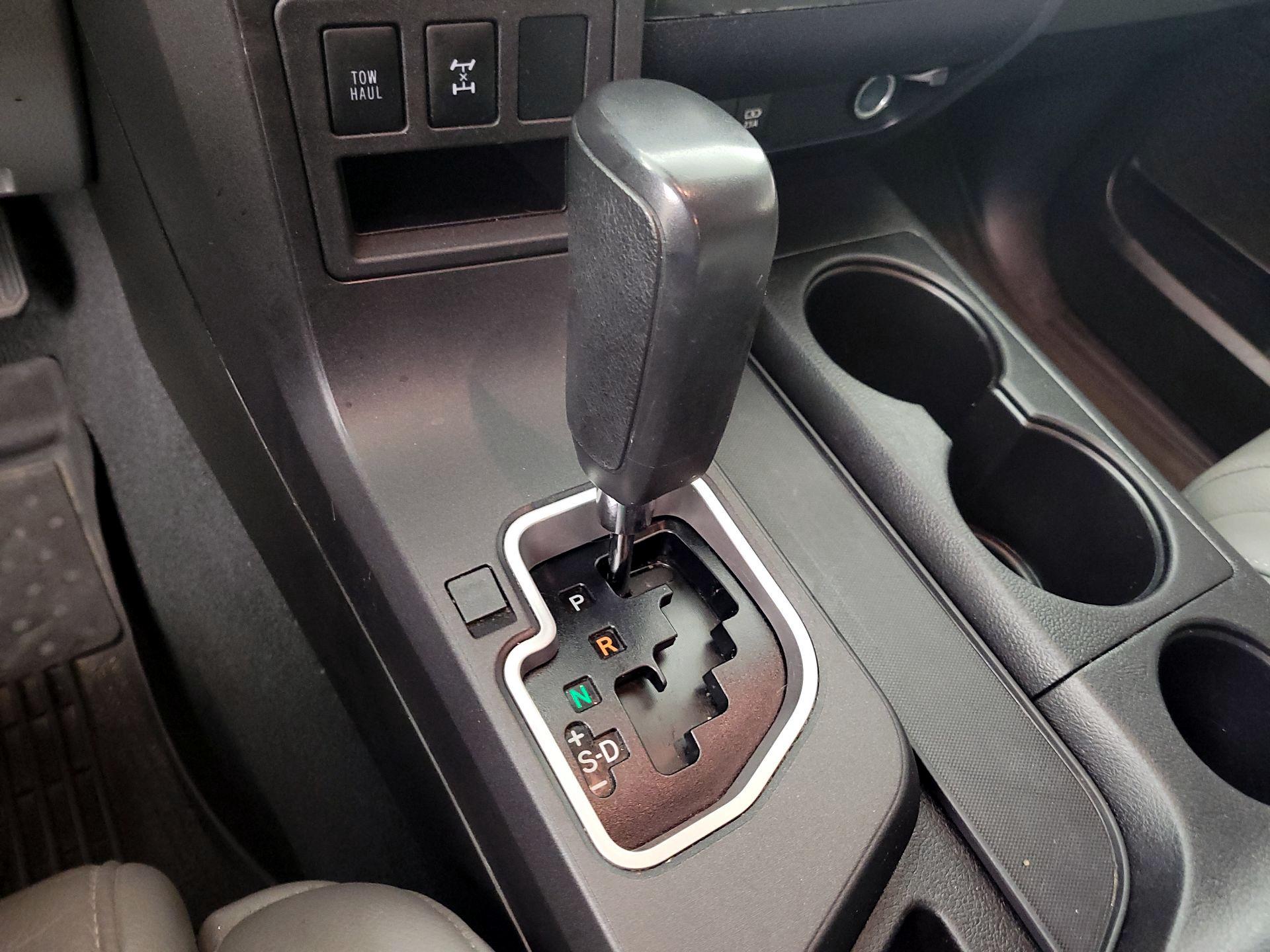 Thumbnail: 2021 Toyota Sequoia - 18