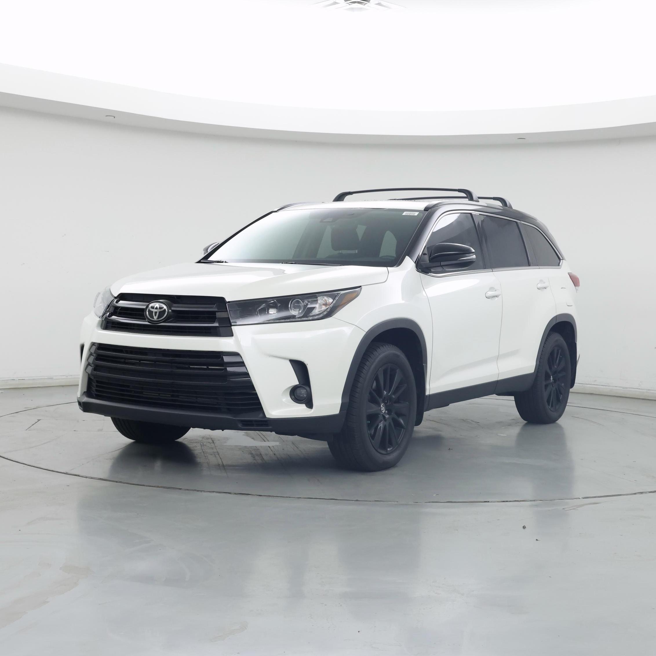 Thumbnail: 2019 Toyota Highlander - 4
