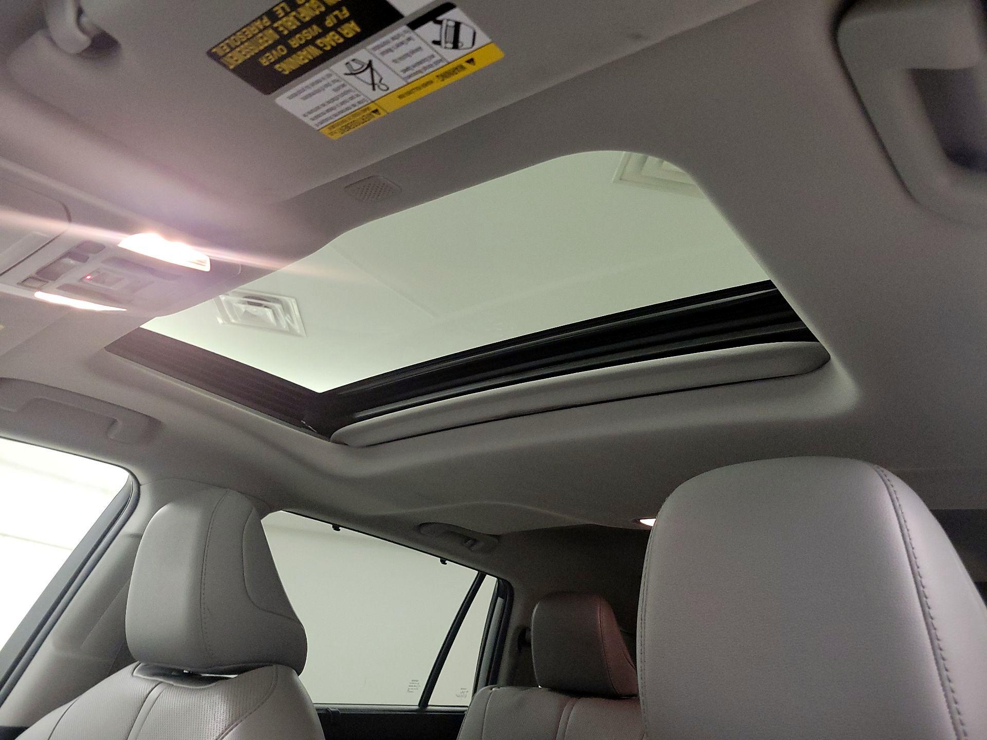 Thumbnail: 2020 Toyota Highlander - 20