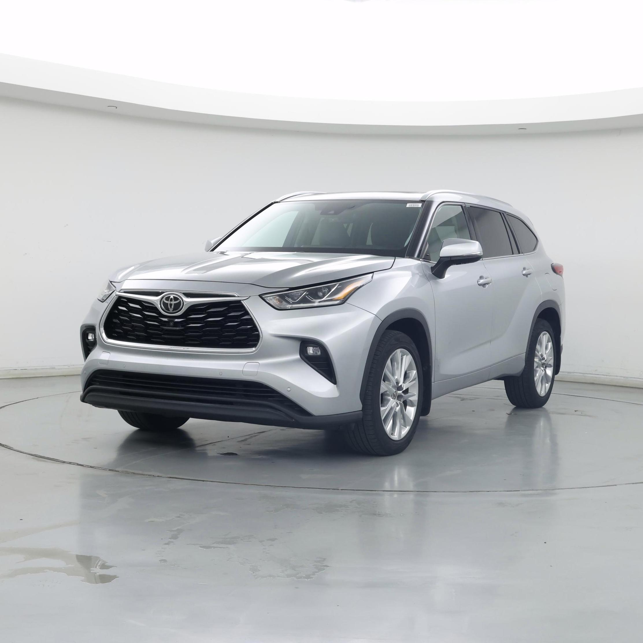Thumbnail: 2020 Toyota Highlander - 4