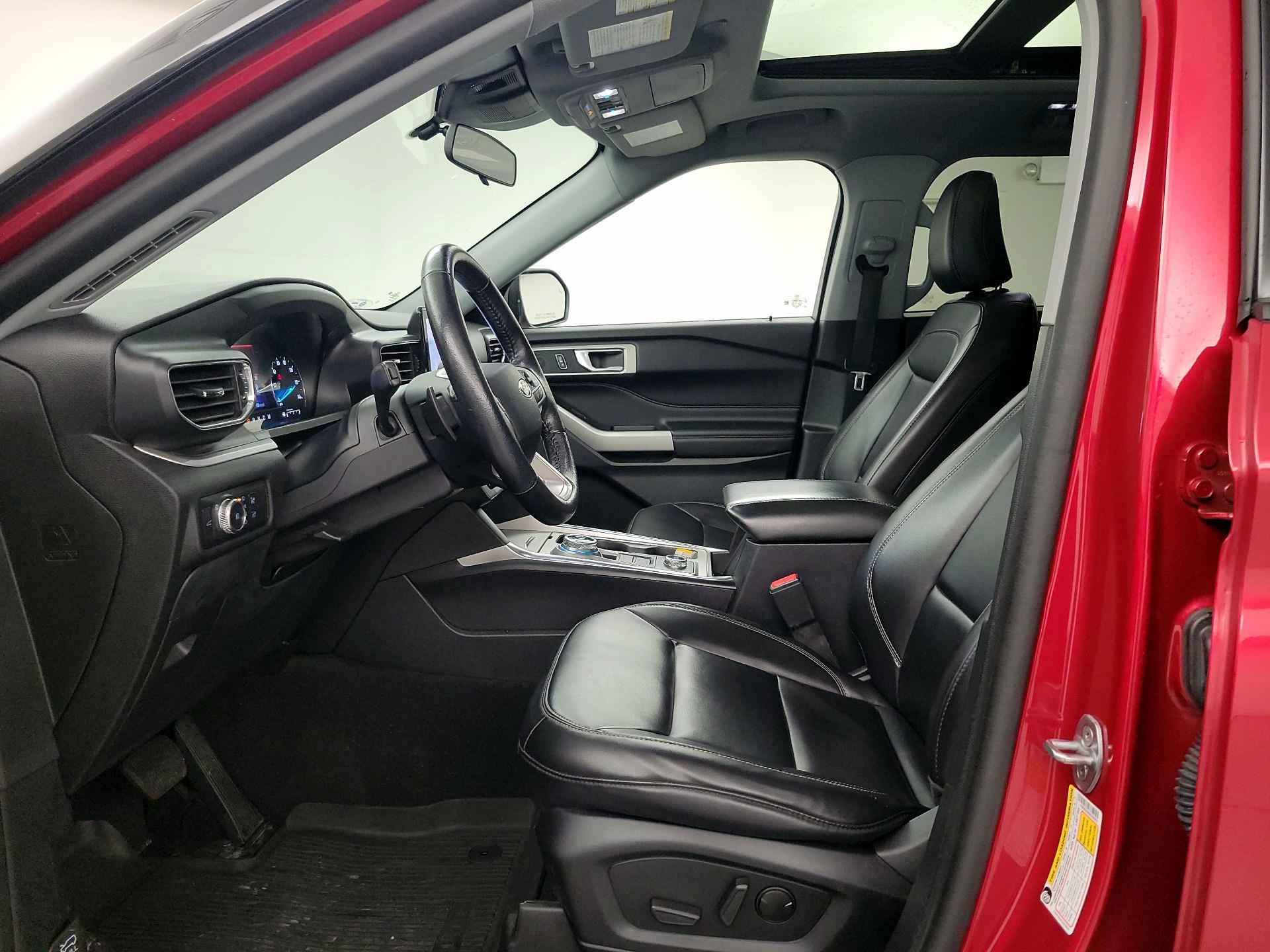 Thumbnail: 2021 Ford Explorer - 11