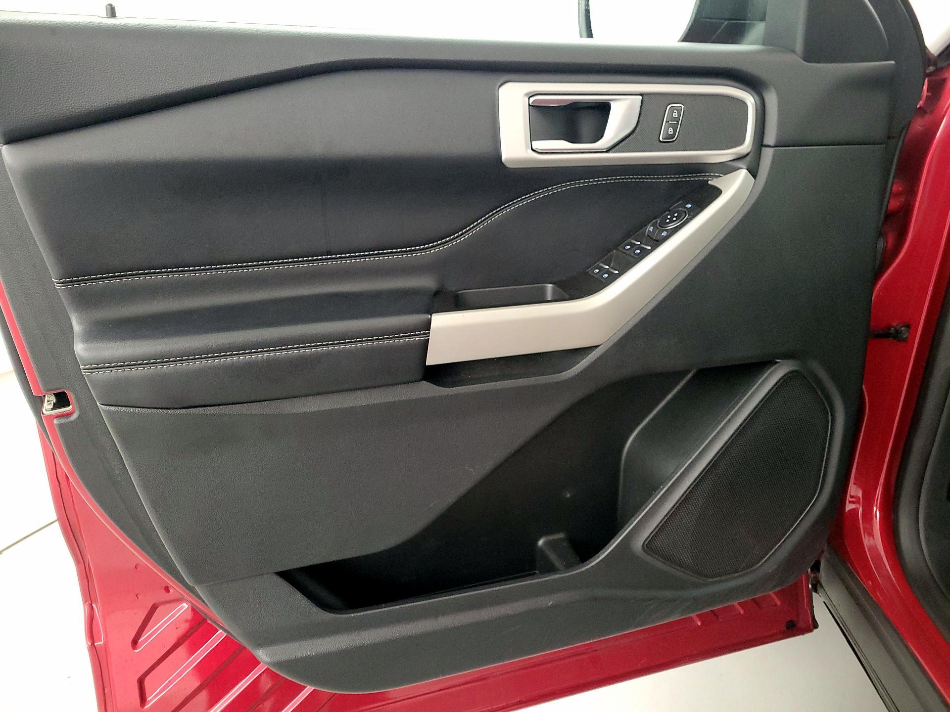 Thumbnail: 2021 Ford Explorer - 12