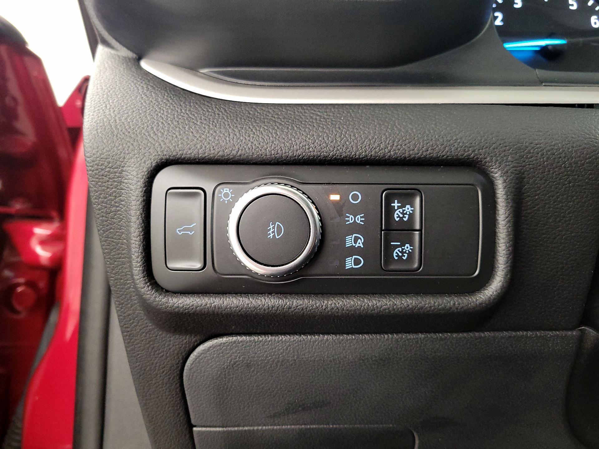 Thumbnail: 2021 Ford Explorer - 13