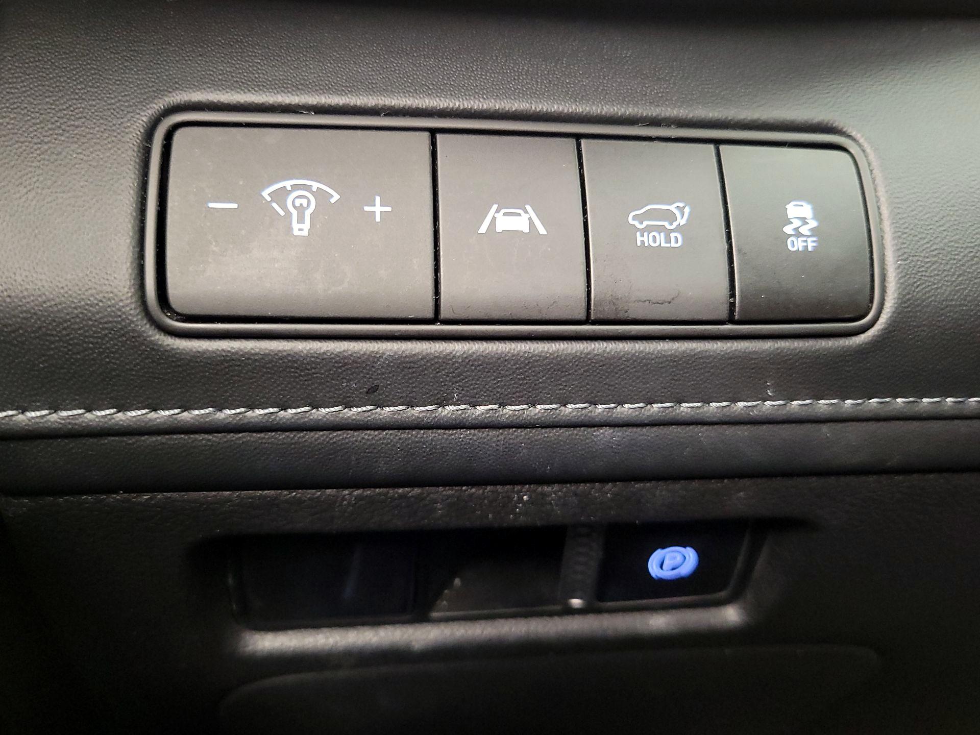 Thumbnail: 2022 Hyundai Santa Fe - 13