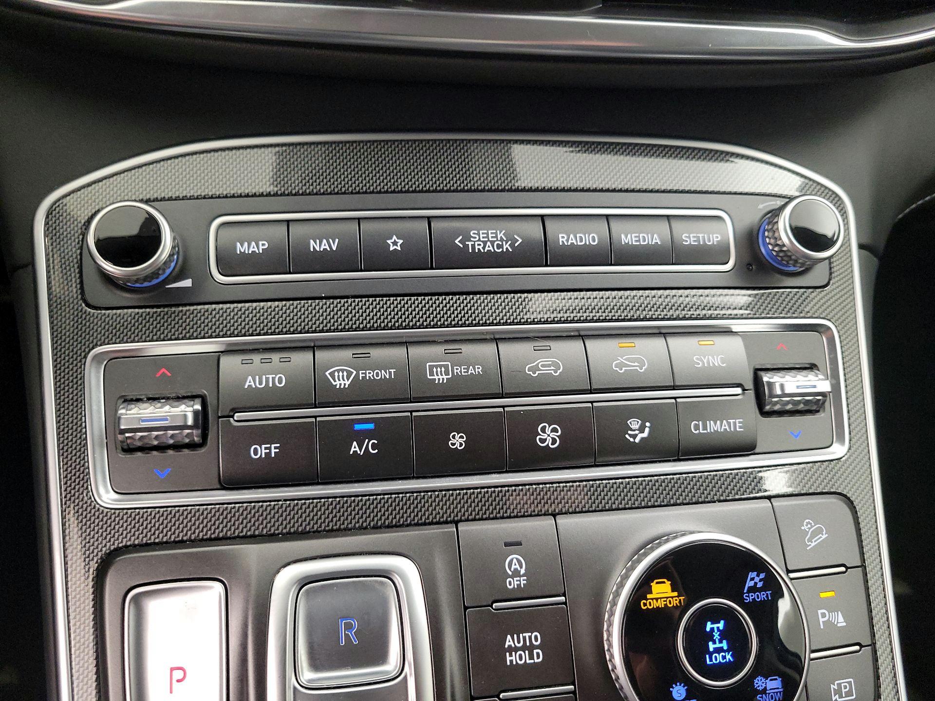 Thumbnail: 2022 Hyundai Santa Fe - 17