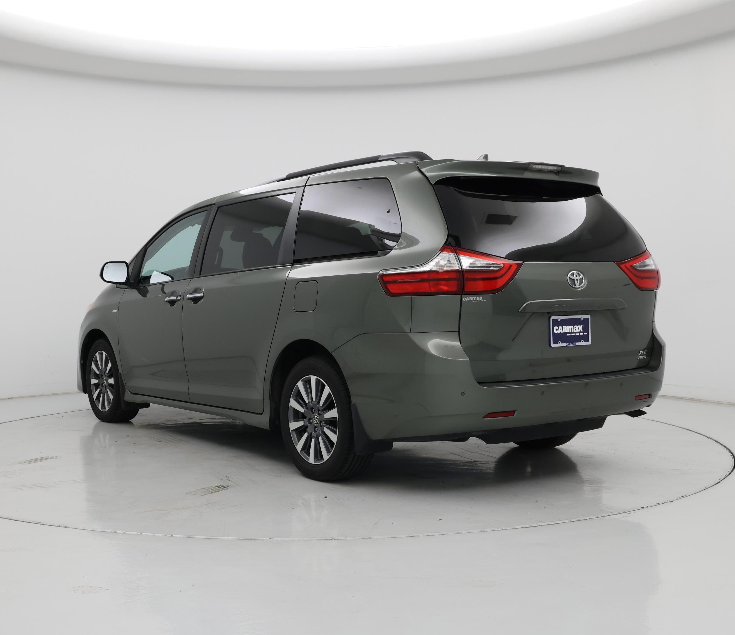 Thumbnail: 2020 Toyota Sienna - 2