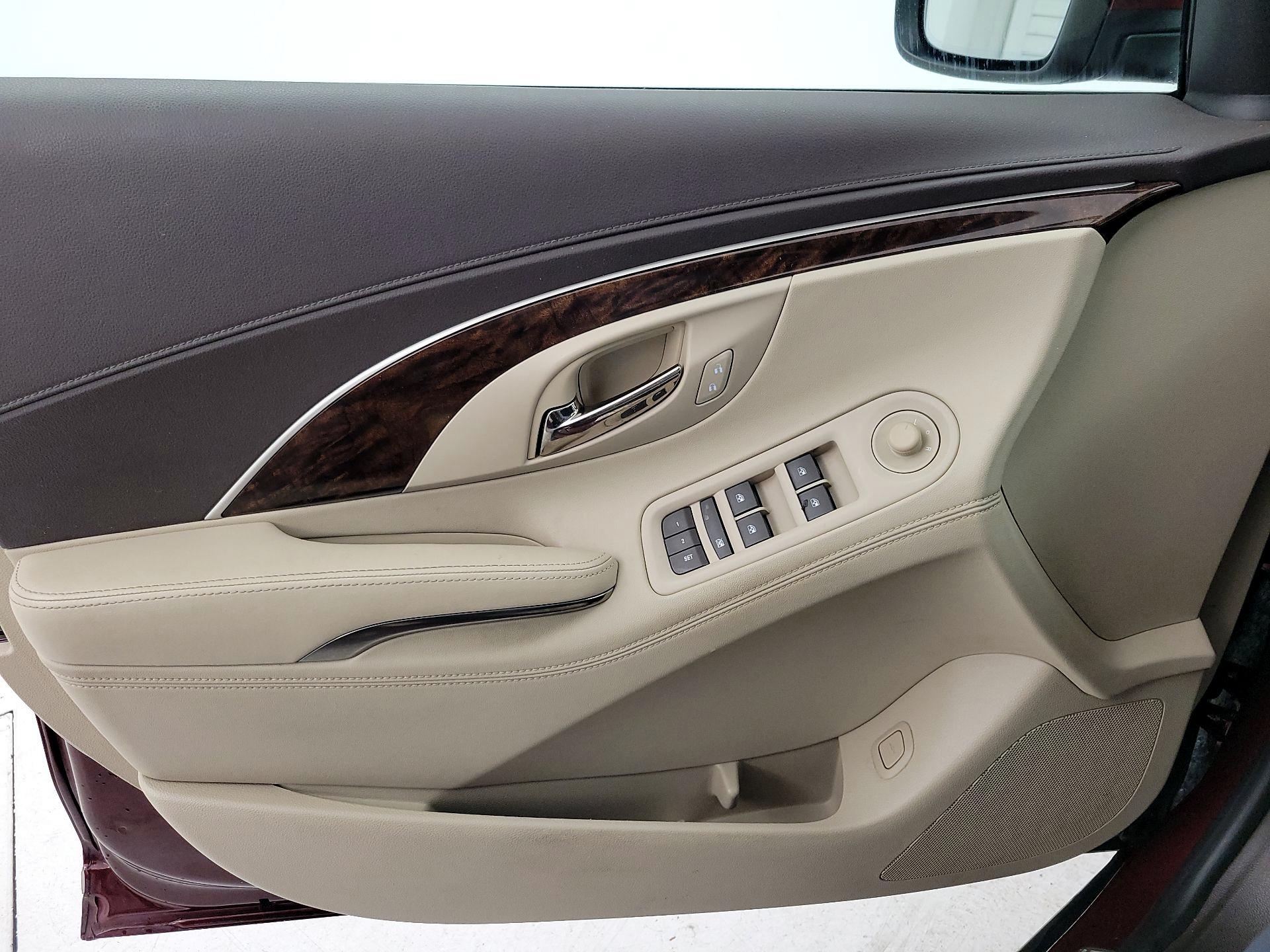 Thumbnail: 2016 Buick LaCrosse - 12