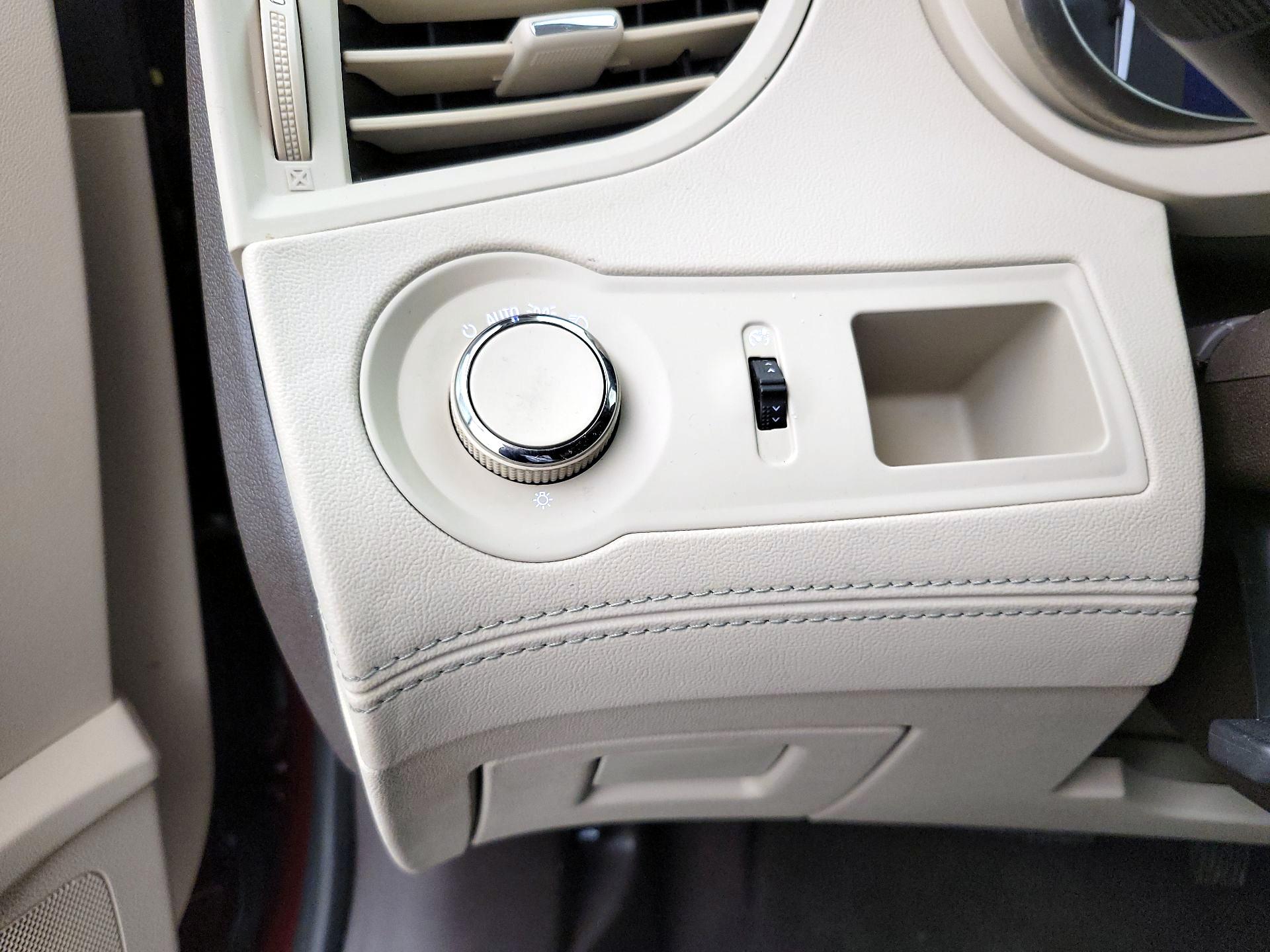 Thumbnail: 2016 Buick LaCrosse - 13