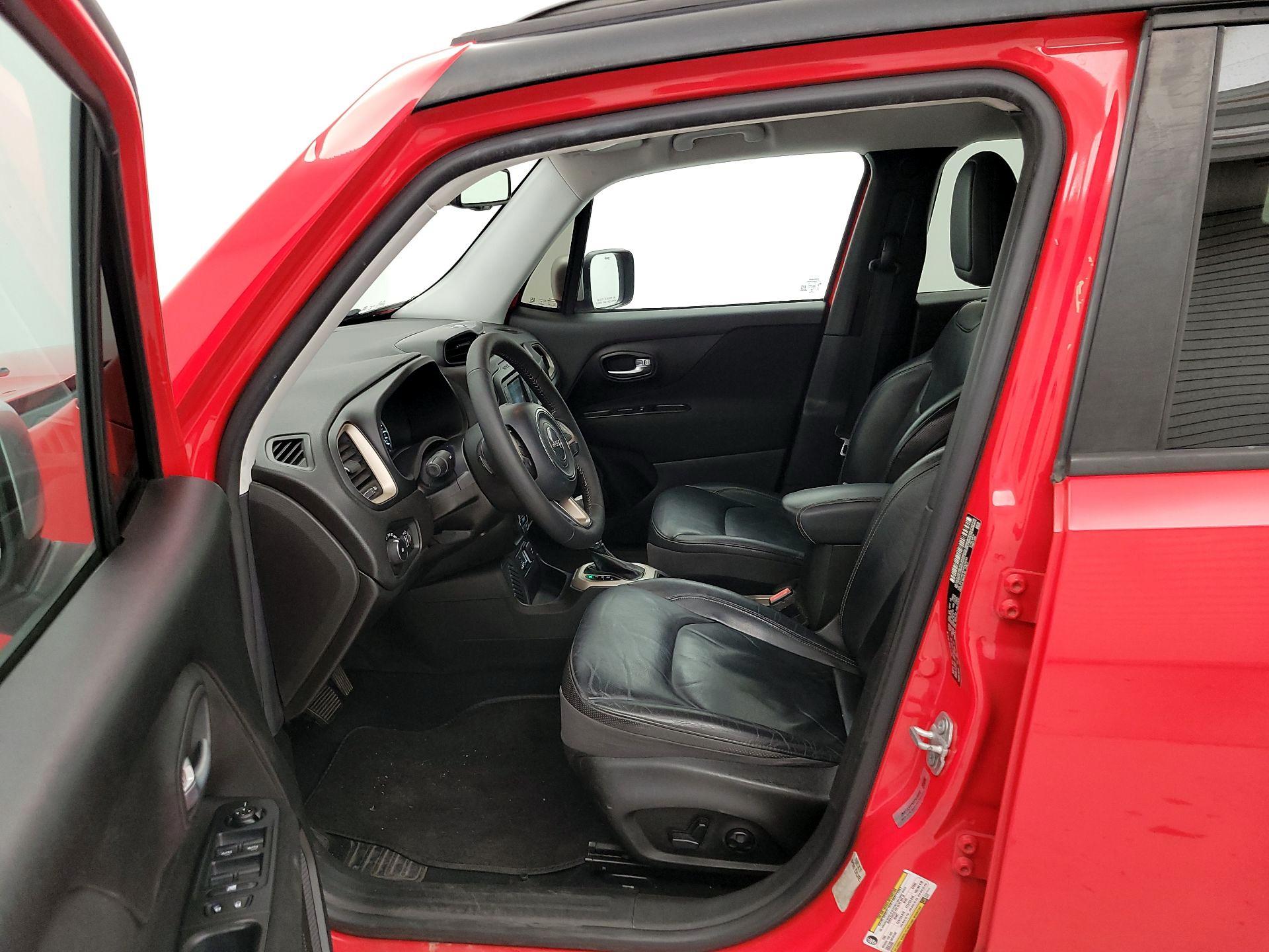 Thumbnail: 2017 Jeep Renegade - 11