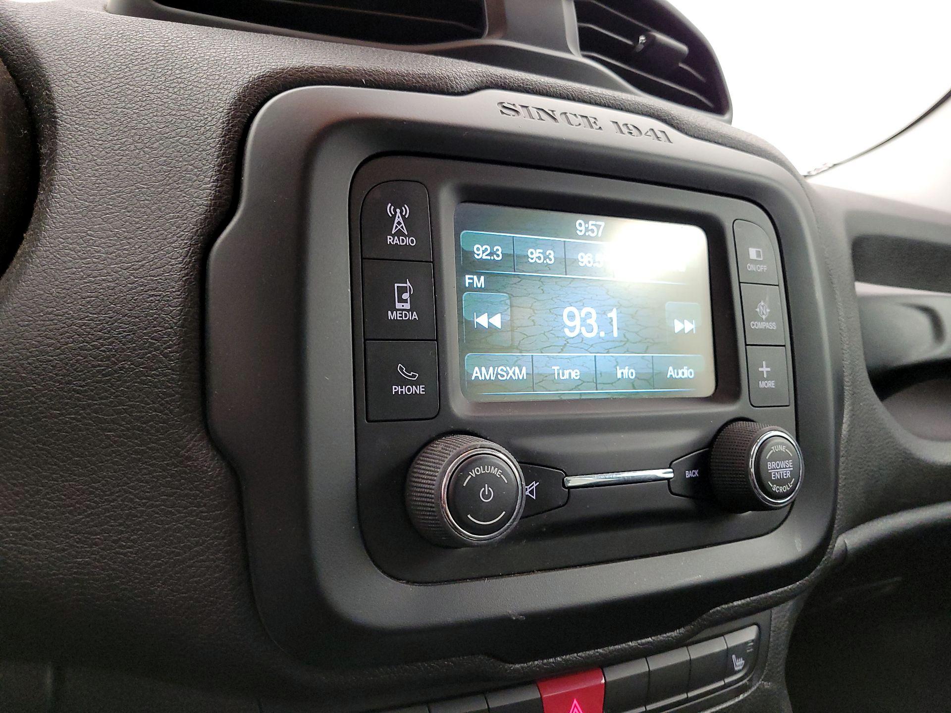 Thumbnail: 2017 Jeep Renegade - 15