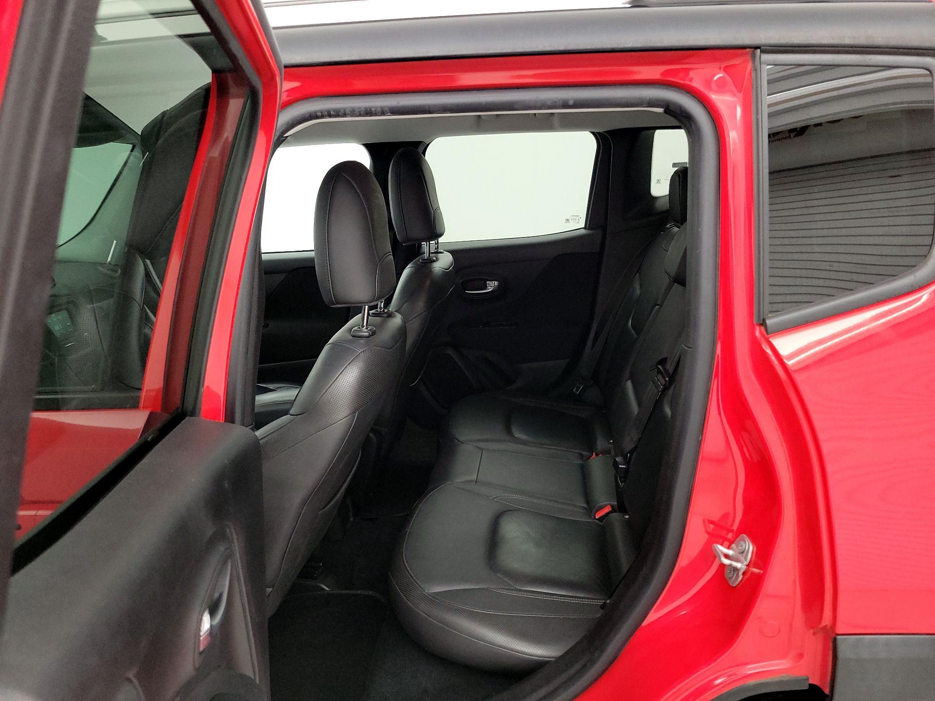 Thumbnail: 2017 Jeep Renegade - 19