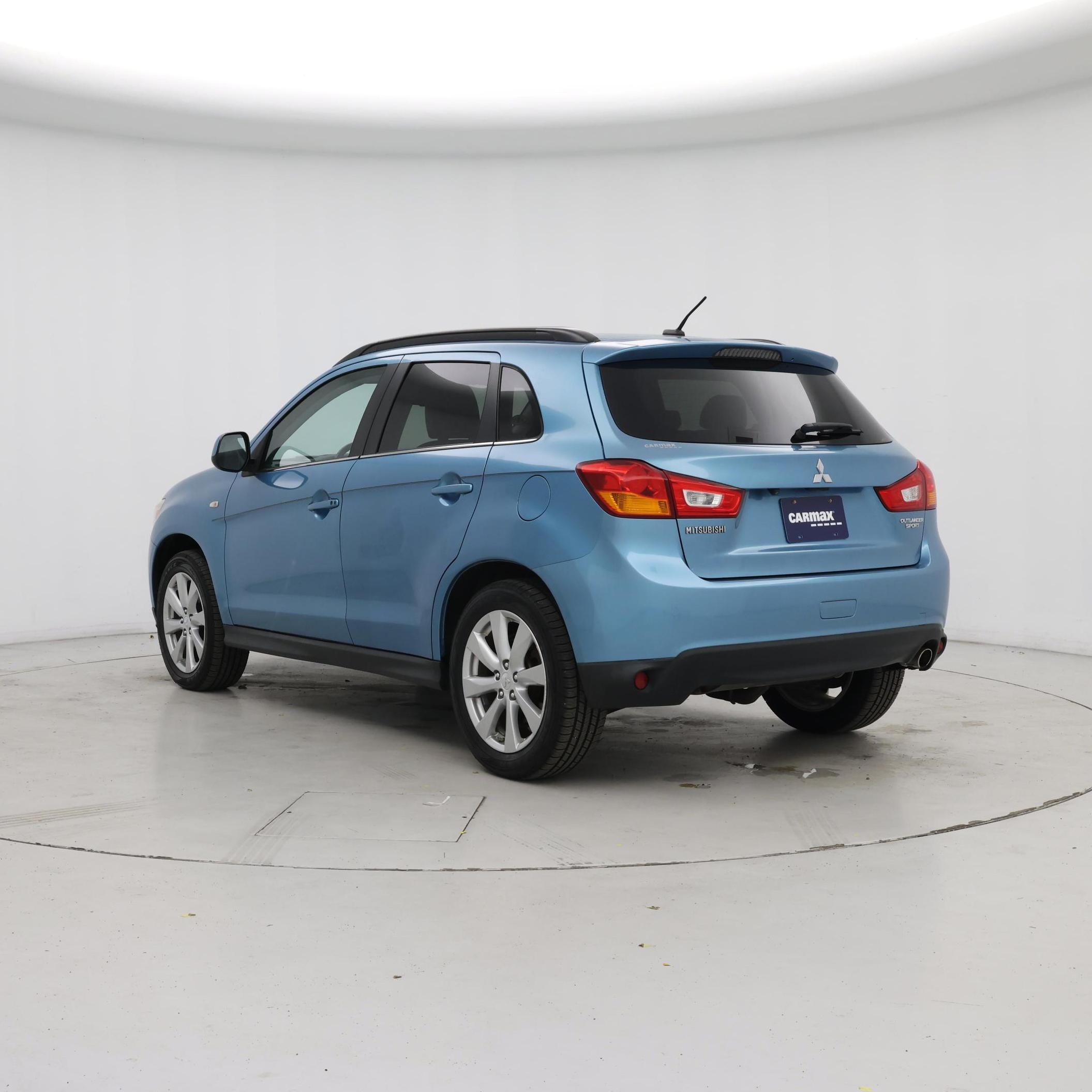 Thumbnail: 2014 Mitsubishi Outlander Sport - 2