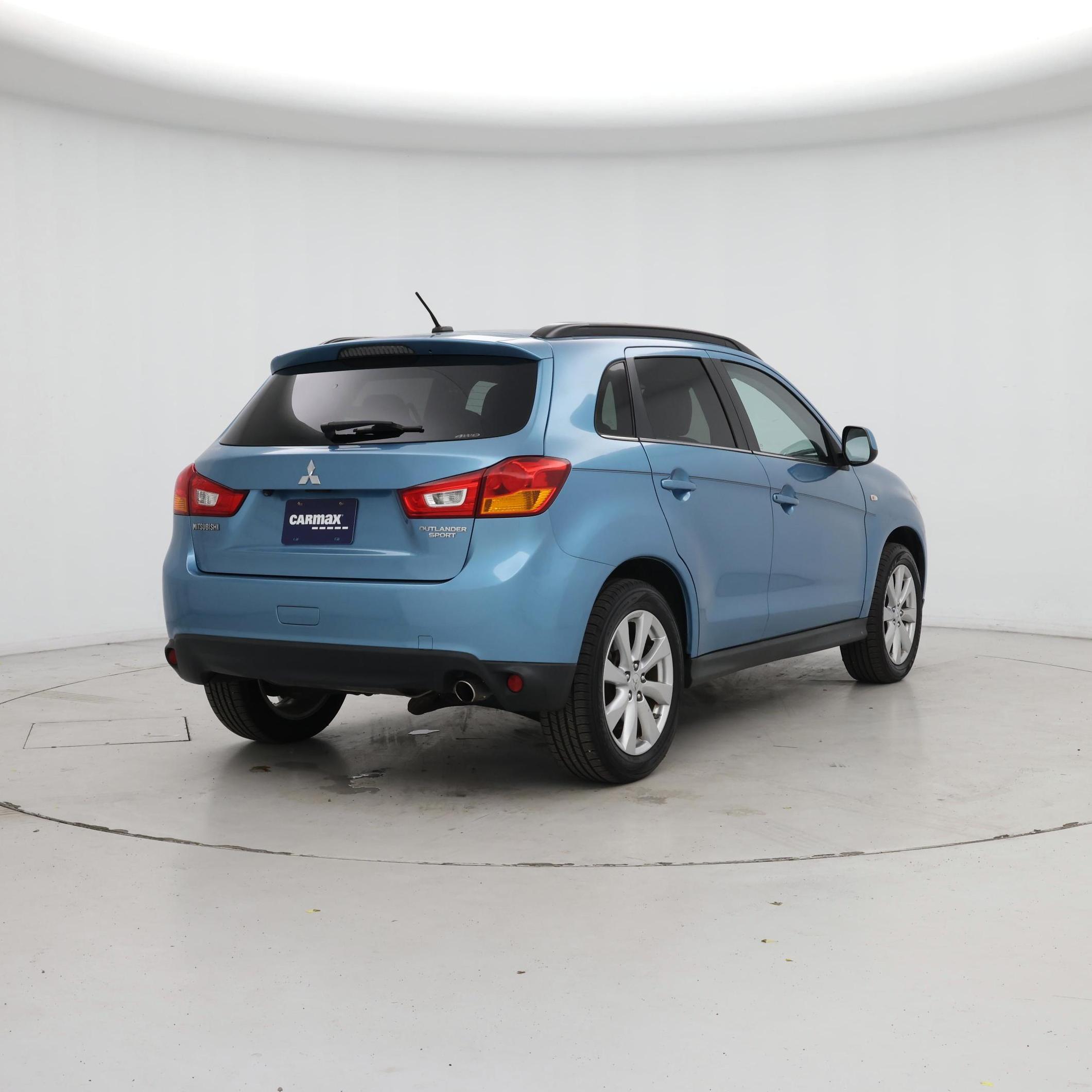 Thumbnail: 2014 Mitsubishi Outlander Sport - 8