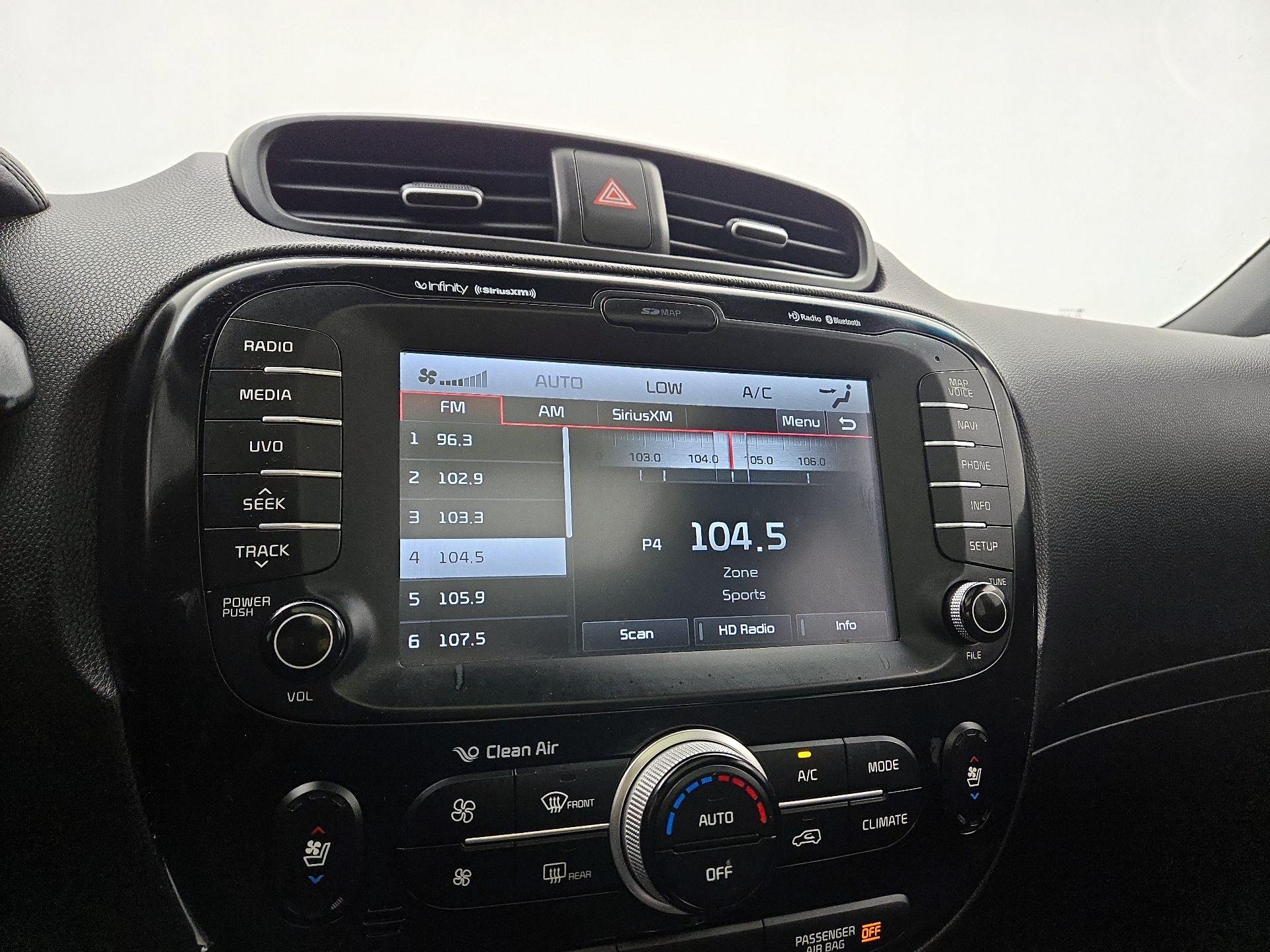 Thumbnail: 2014 Kia Soul - 15