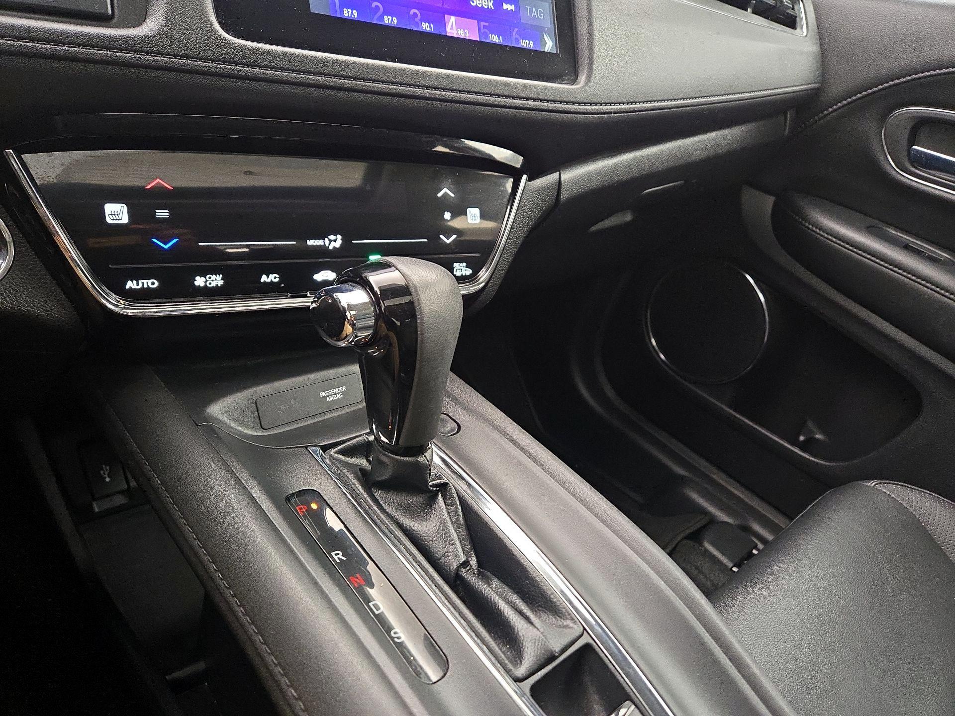 Thumbnail: 2017 Honda HR-V - 17