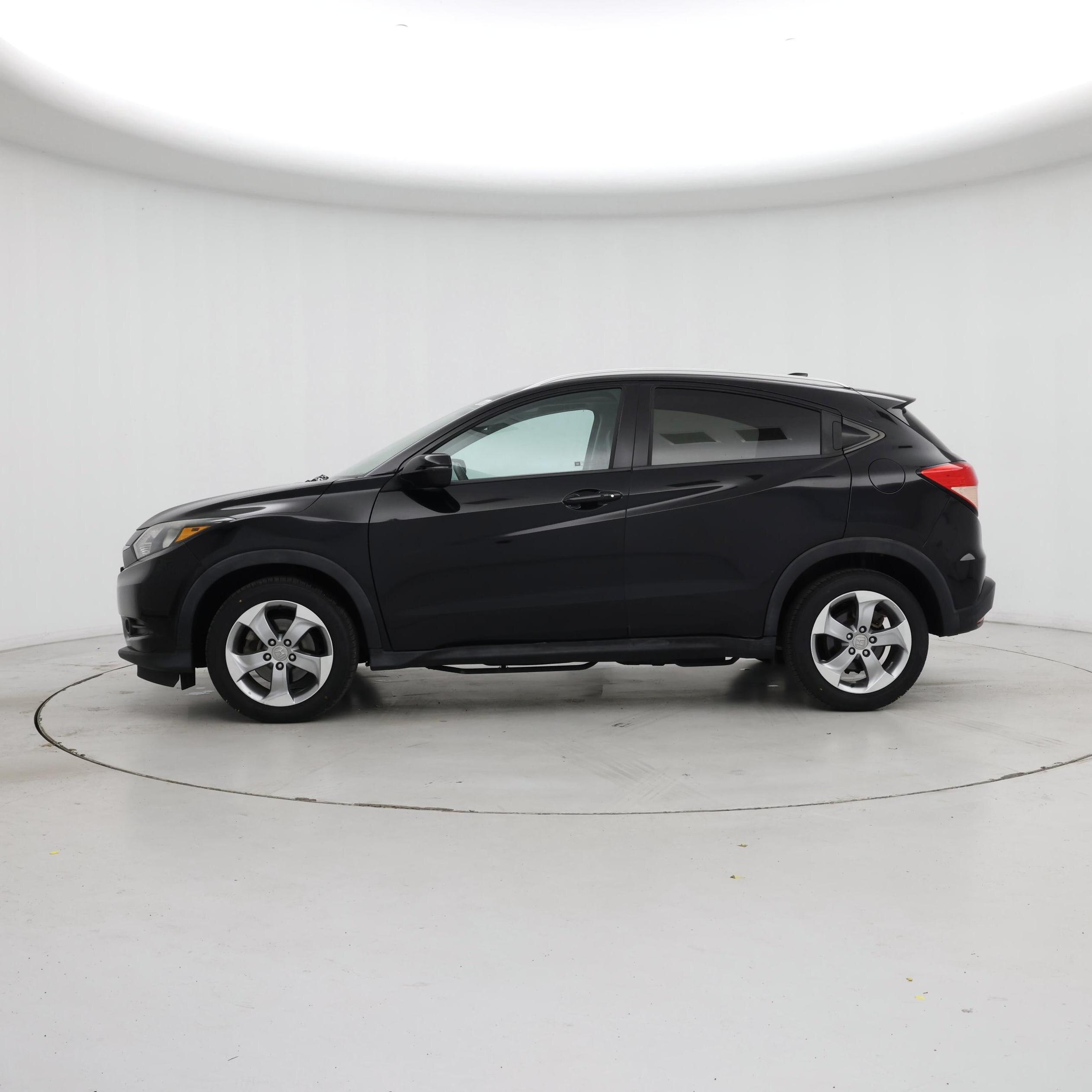 Thumbnail: 2017 Honda HR-V - 3