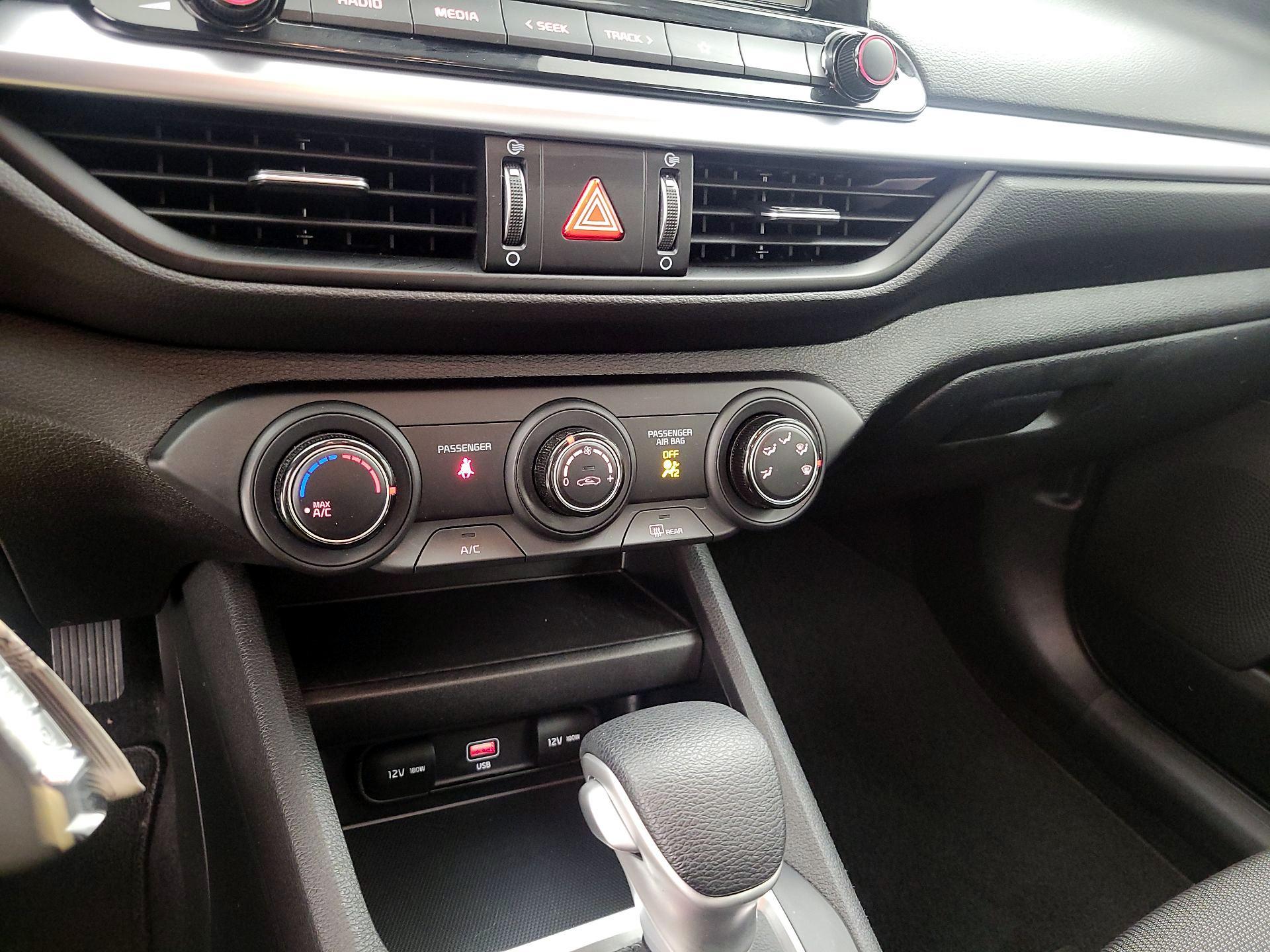 Thumbnail: 2023 Kia Forte - 15