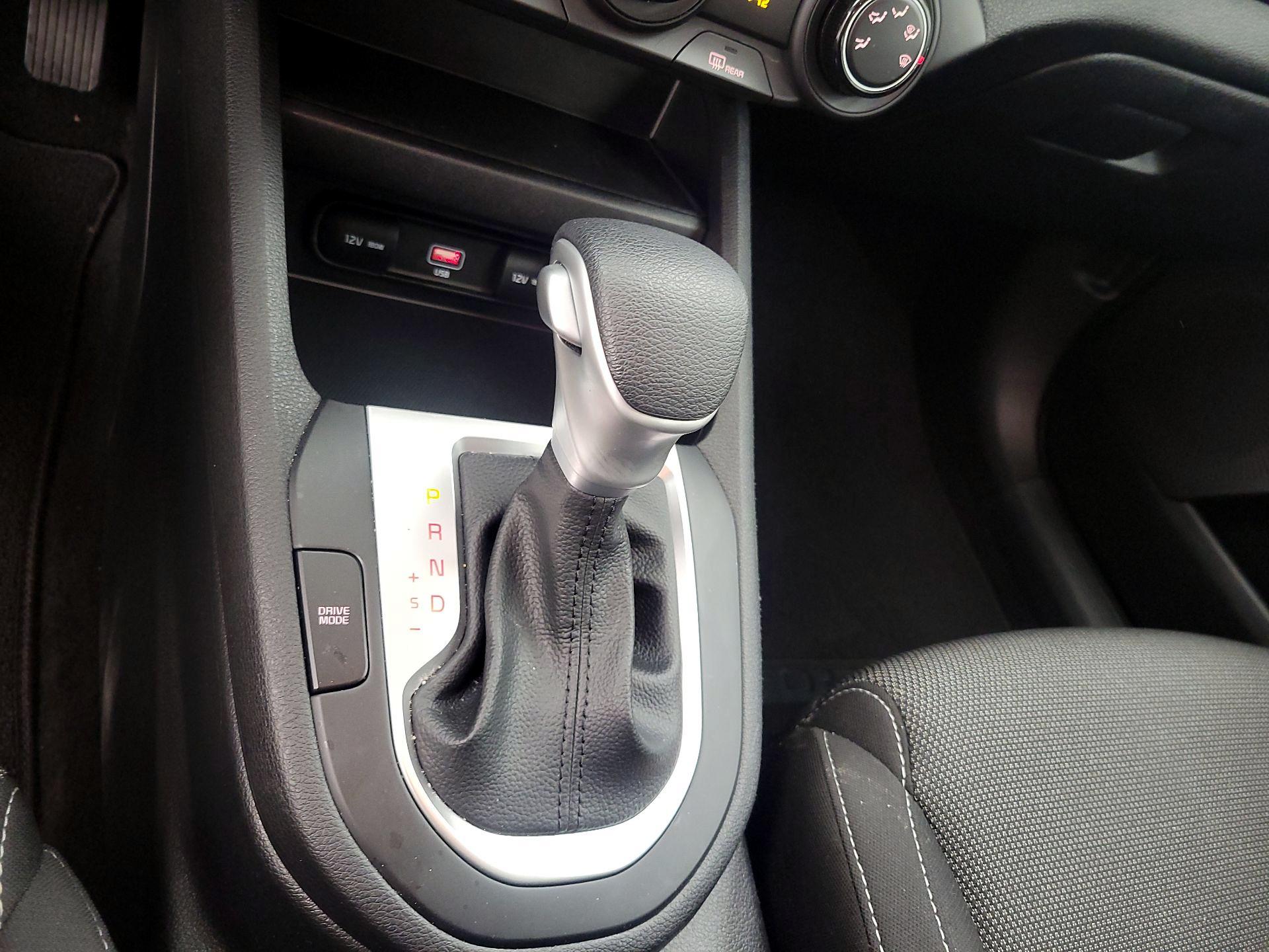 Thumbnail: 2023 Kia Forte - 16