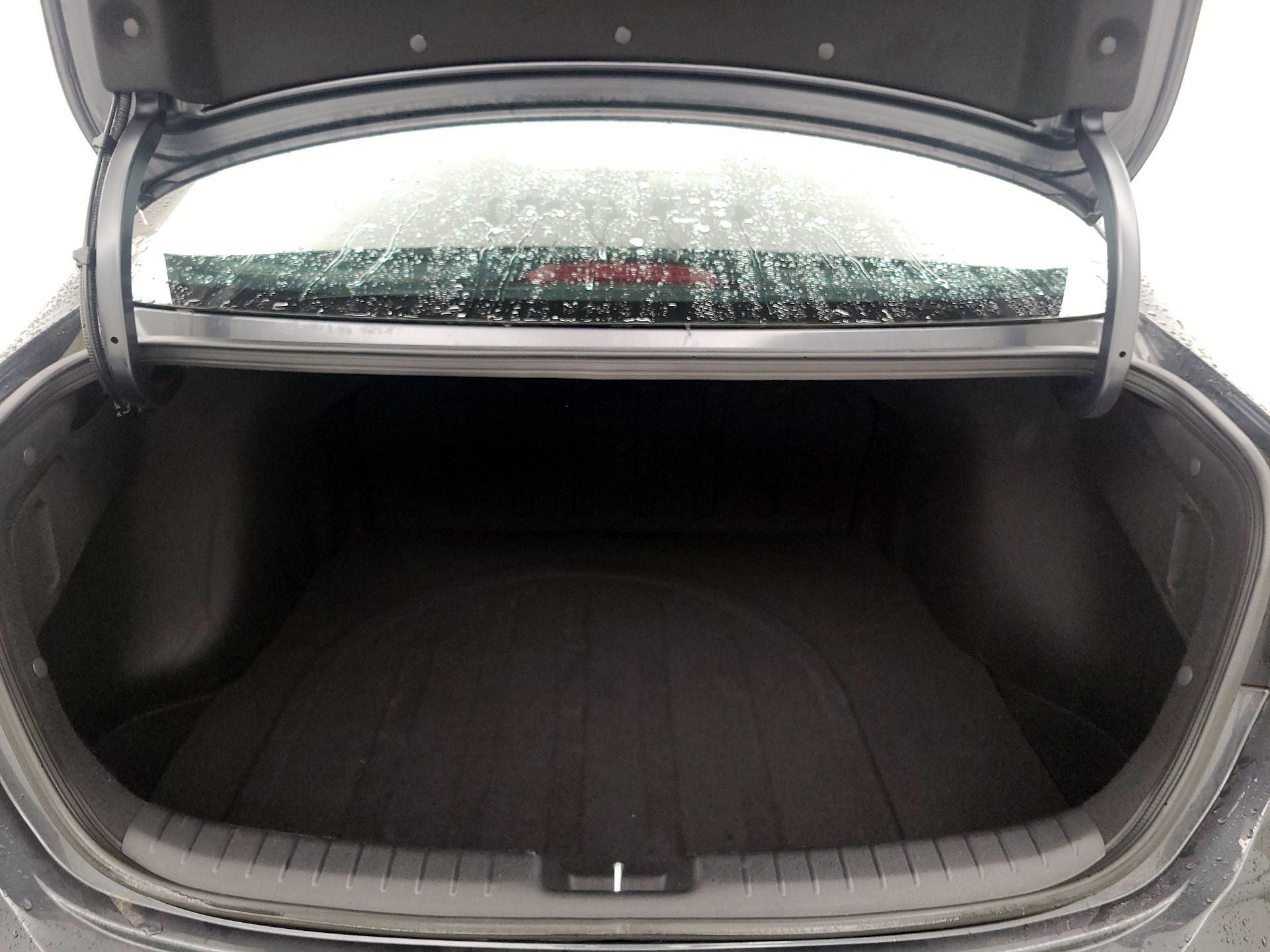 Thumbnail: 2023 Kia Forte - 18