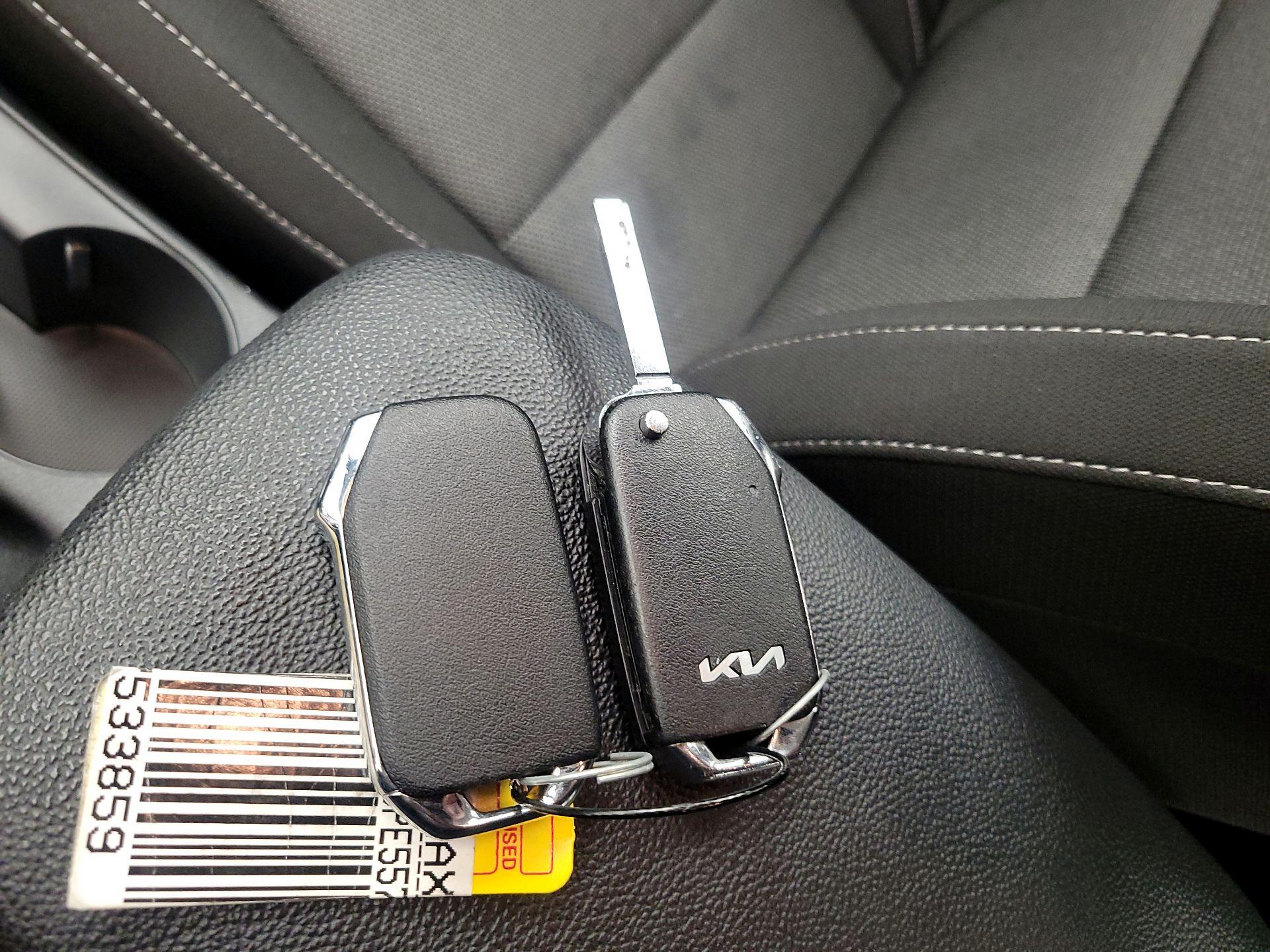 Thumbnail: 2023 Kia Forte - 20