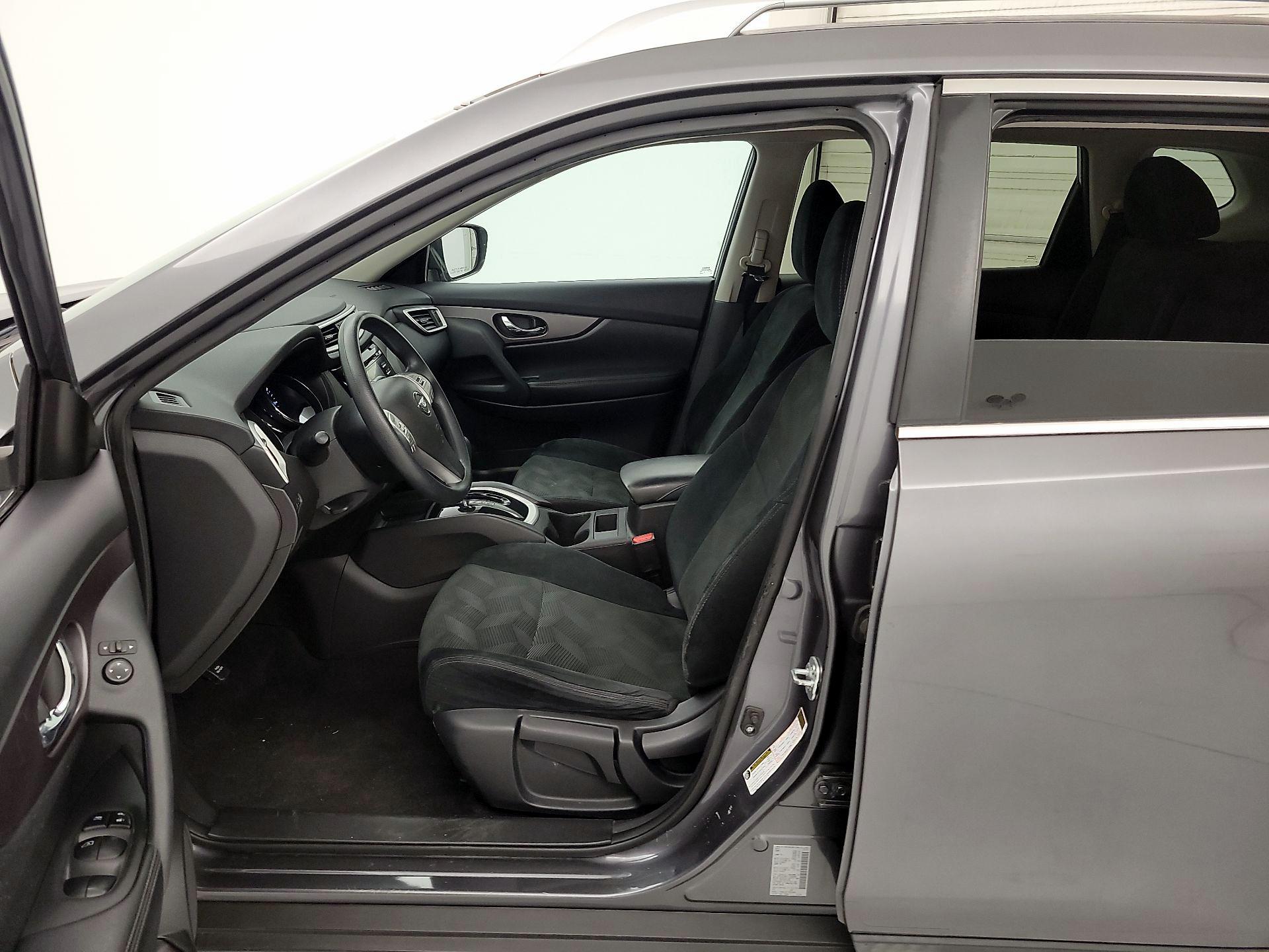 Thumbnail: 2016 Nissan Rogue - 11