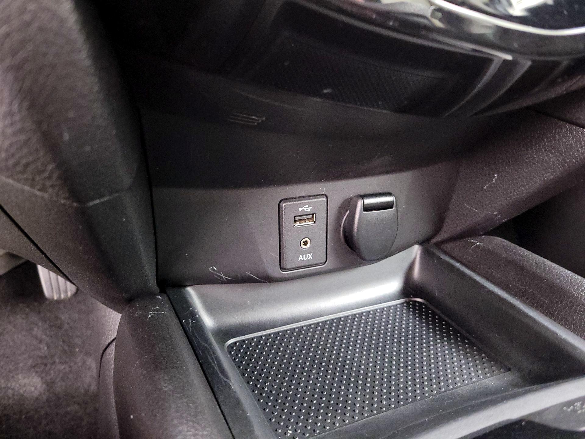 Thumbnail: 2016 Nissan Rogue - 17