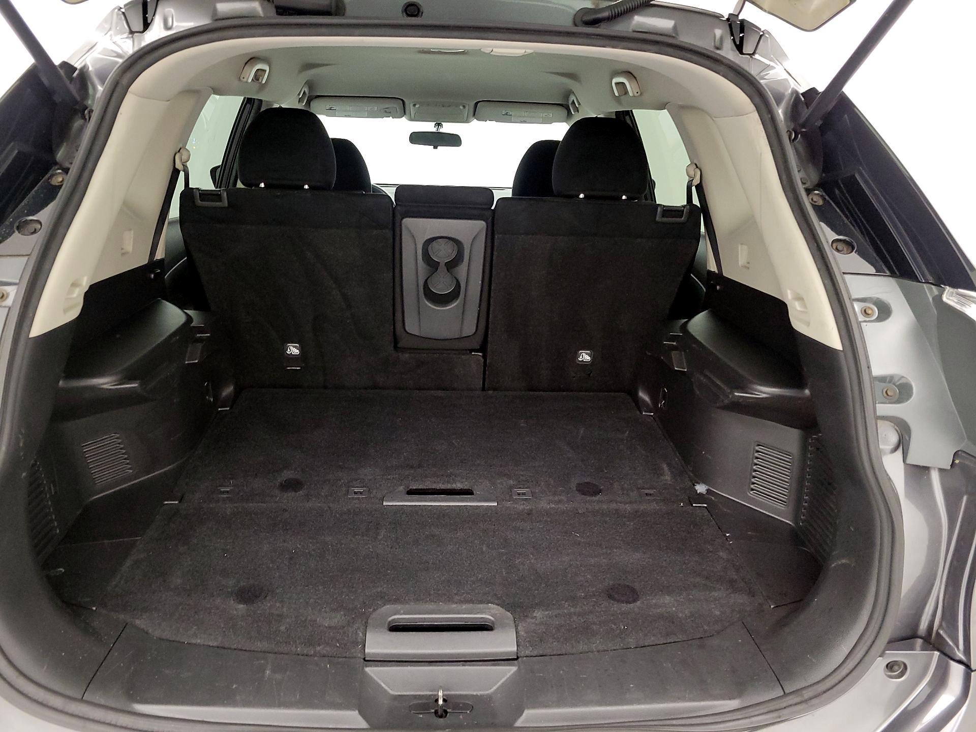 Thumbnail: 2016 Nissan Rogue - 19