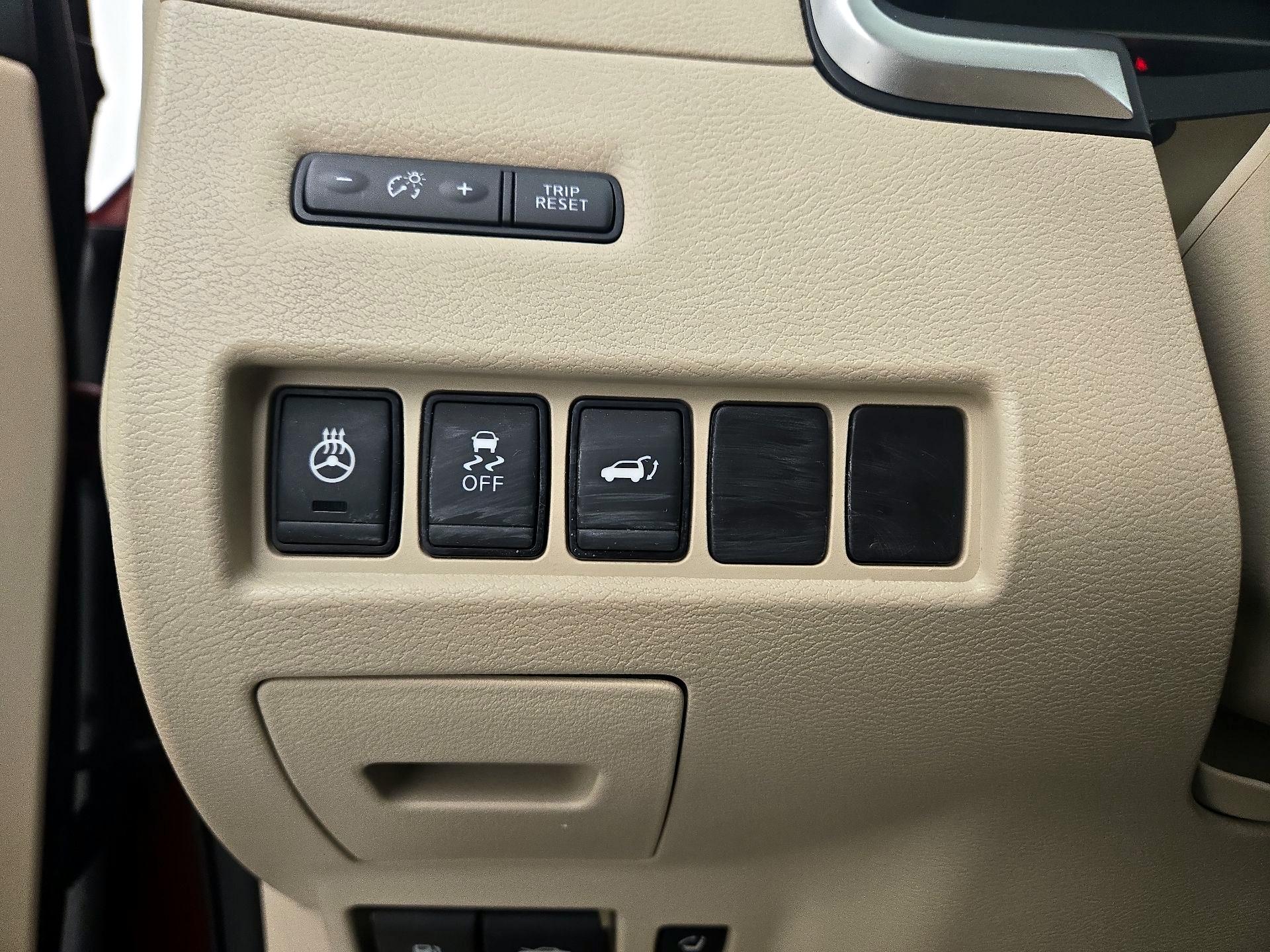 Thumbnail: 2016 Nissan Murano - 13