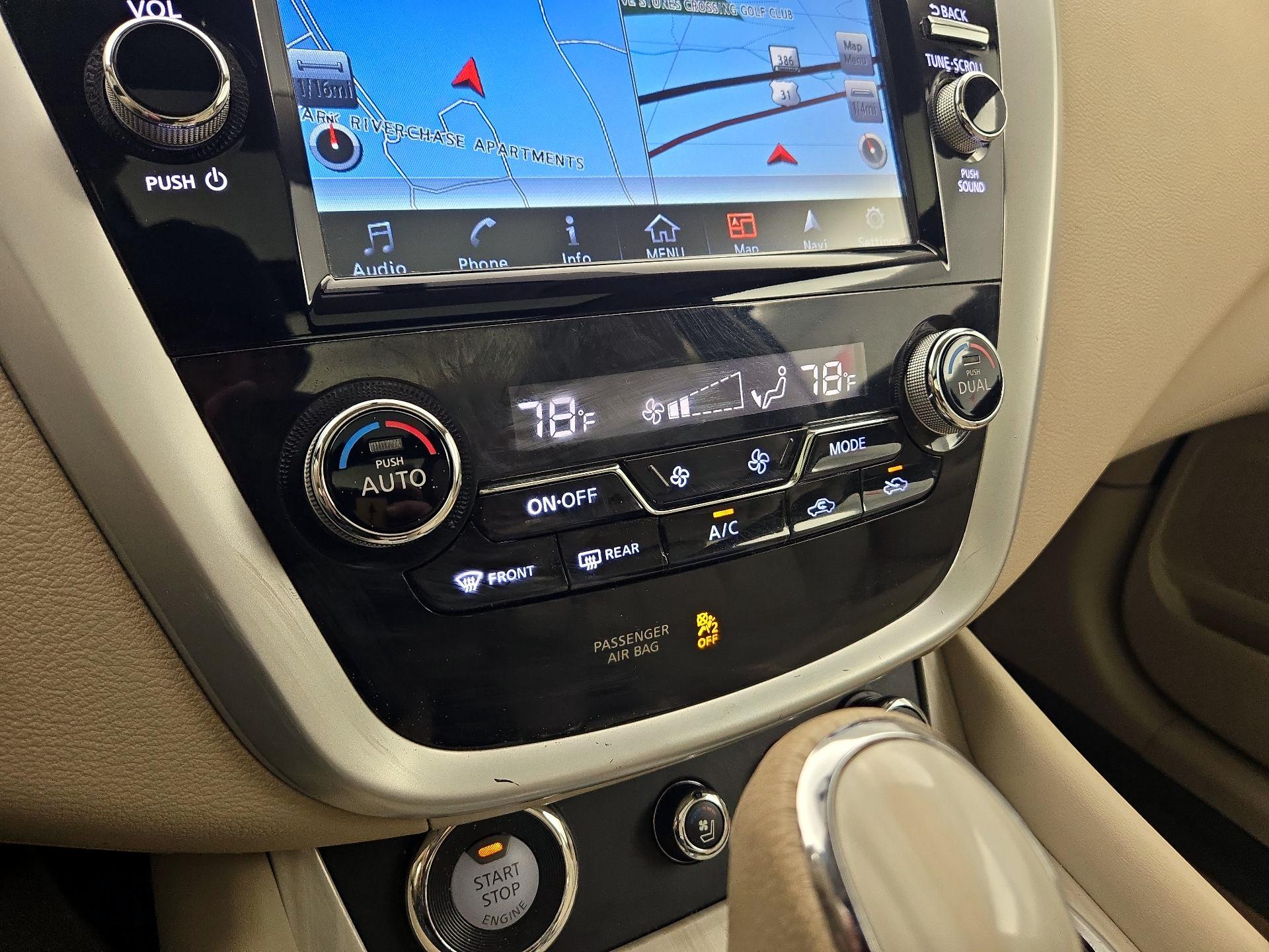 Thumbnail: 2016 Nissan Murano - 17