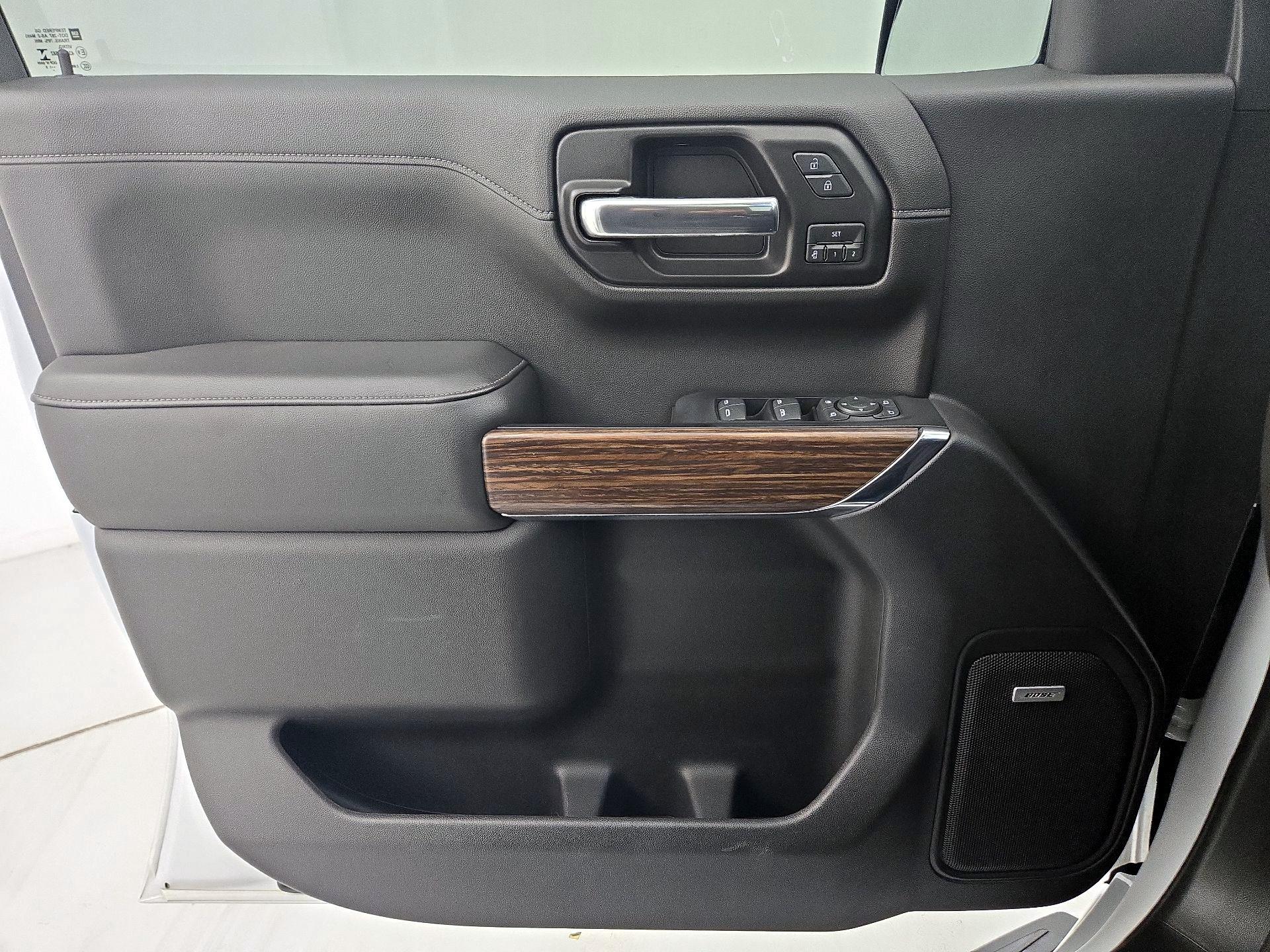 Thumbnail: 2019 Chevrolet Silverado 1500 - 12