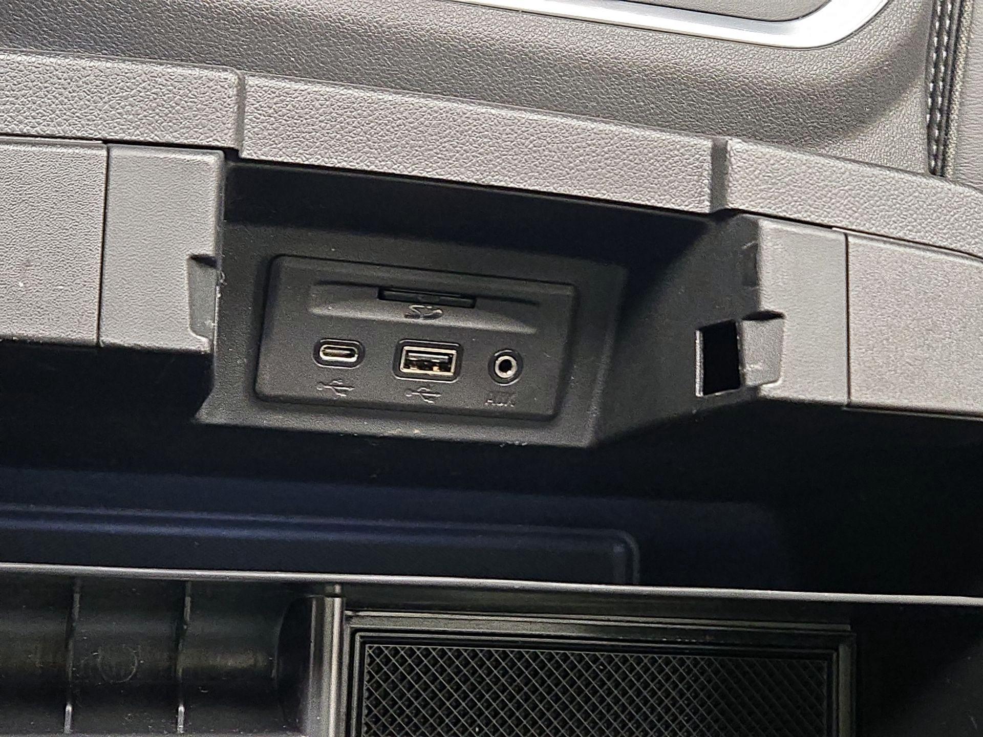 Thumbnail: 2019 Chevrolet Silverado 1500 - 18