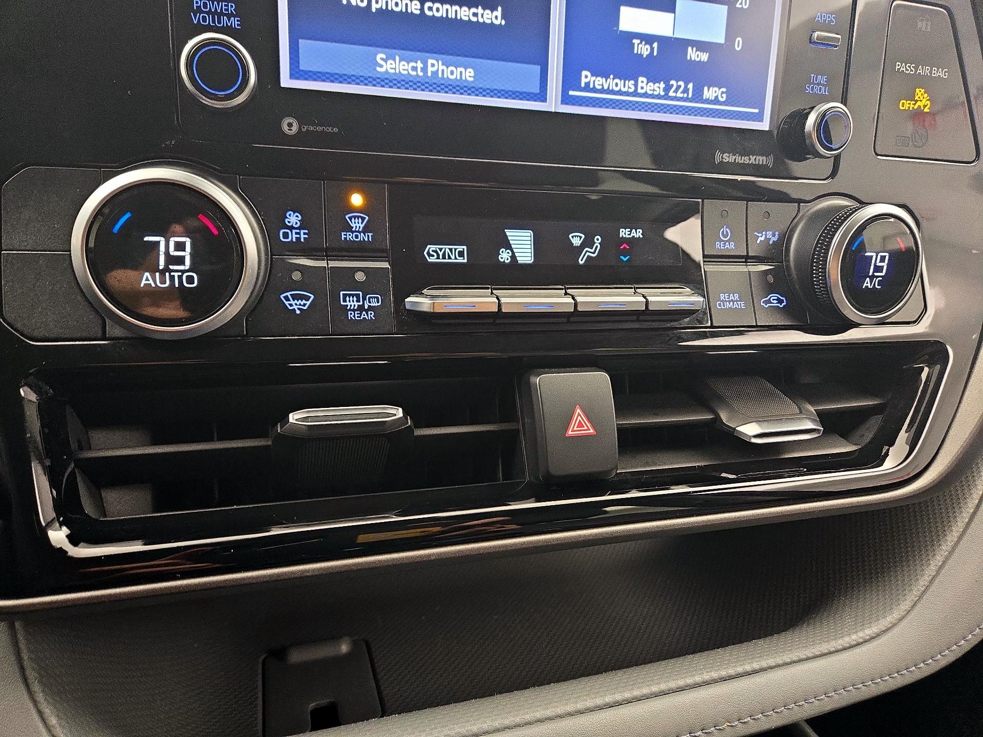 Thumbnail: 2020 Toyota Highlander - 16