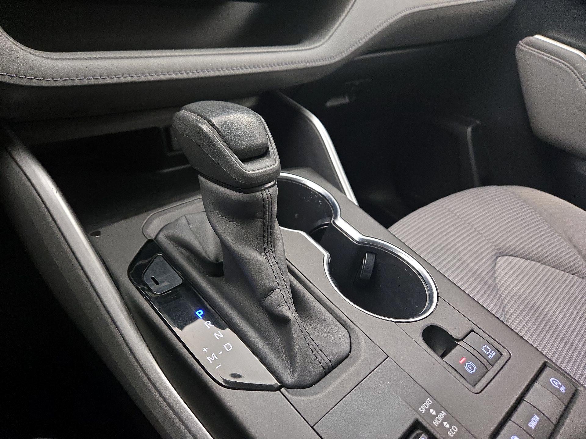 Thumbnail: 2020 Toyota Highlander - 17