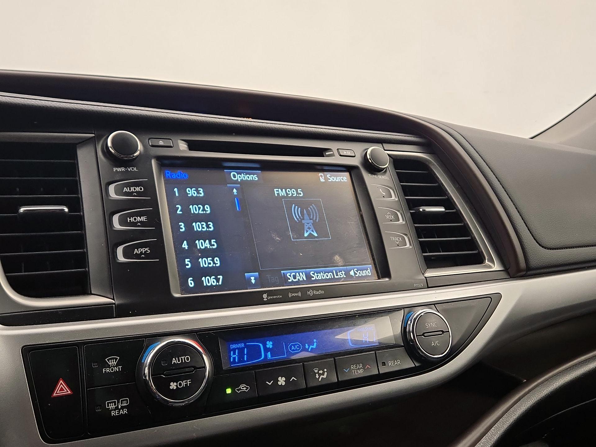 Thumbnail: 2017 Toyota Highlander - 15