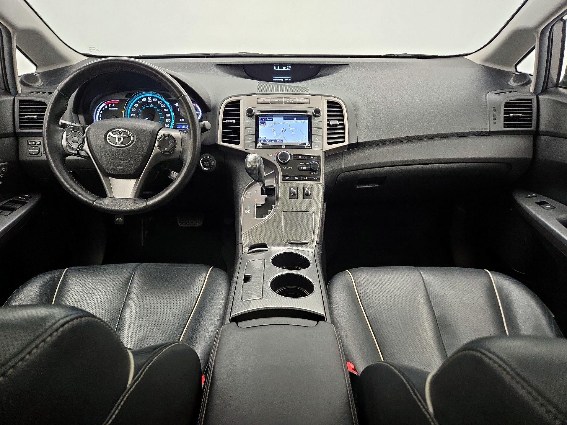 Thumbnail: 2015 Toyota Venza - 9