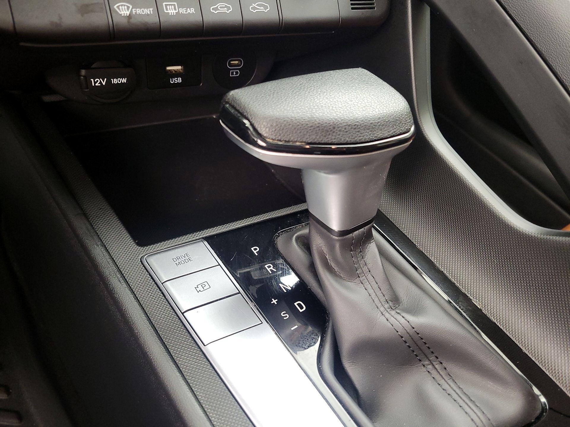 Thumbnail: 2024 Hyundai Elantra - 18