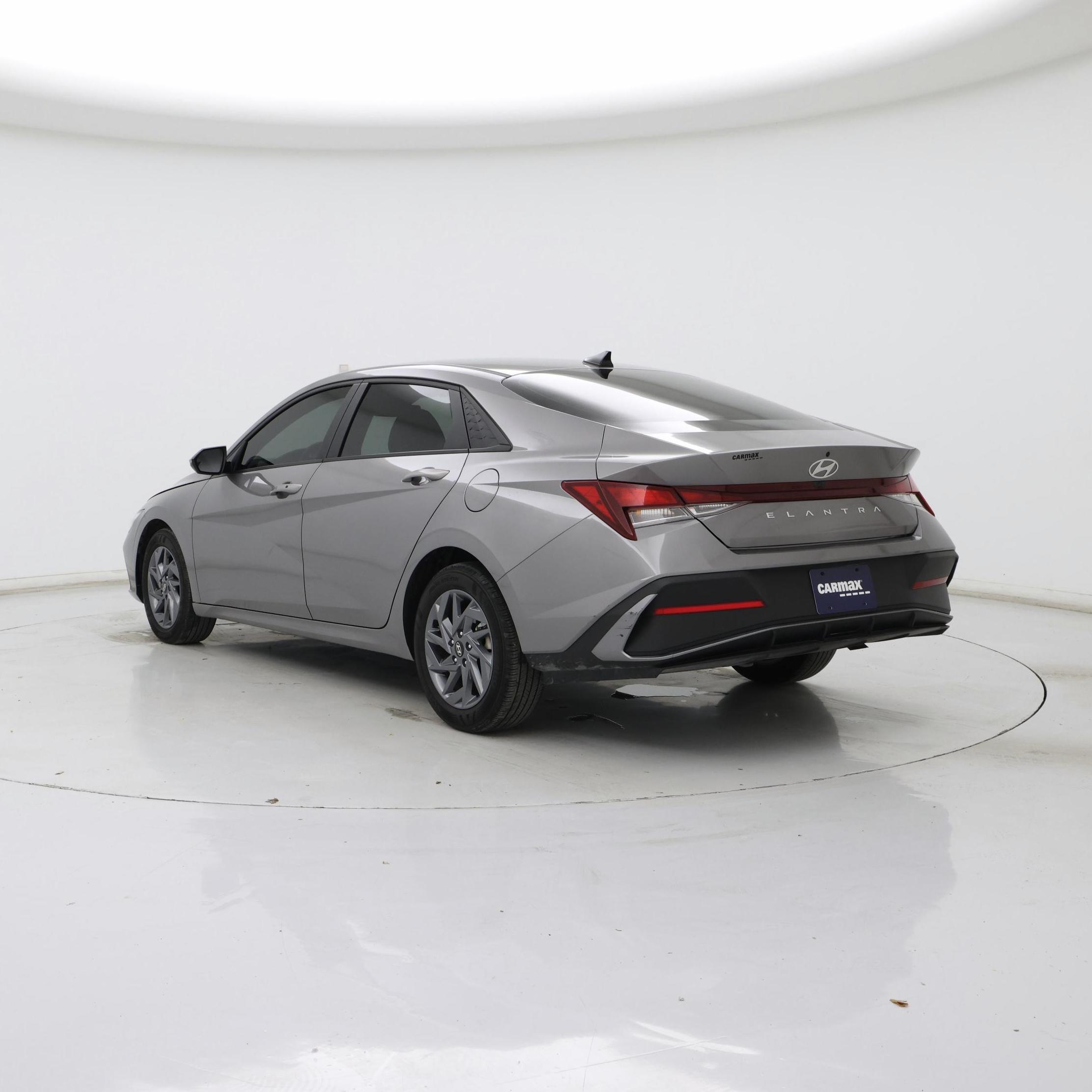 Thumbnail: 2024 Hyundai Elantra - 2