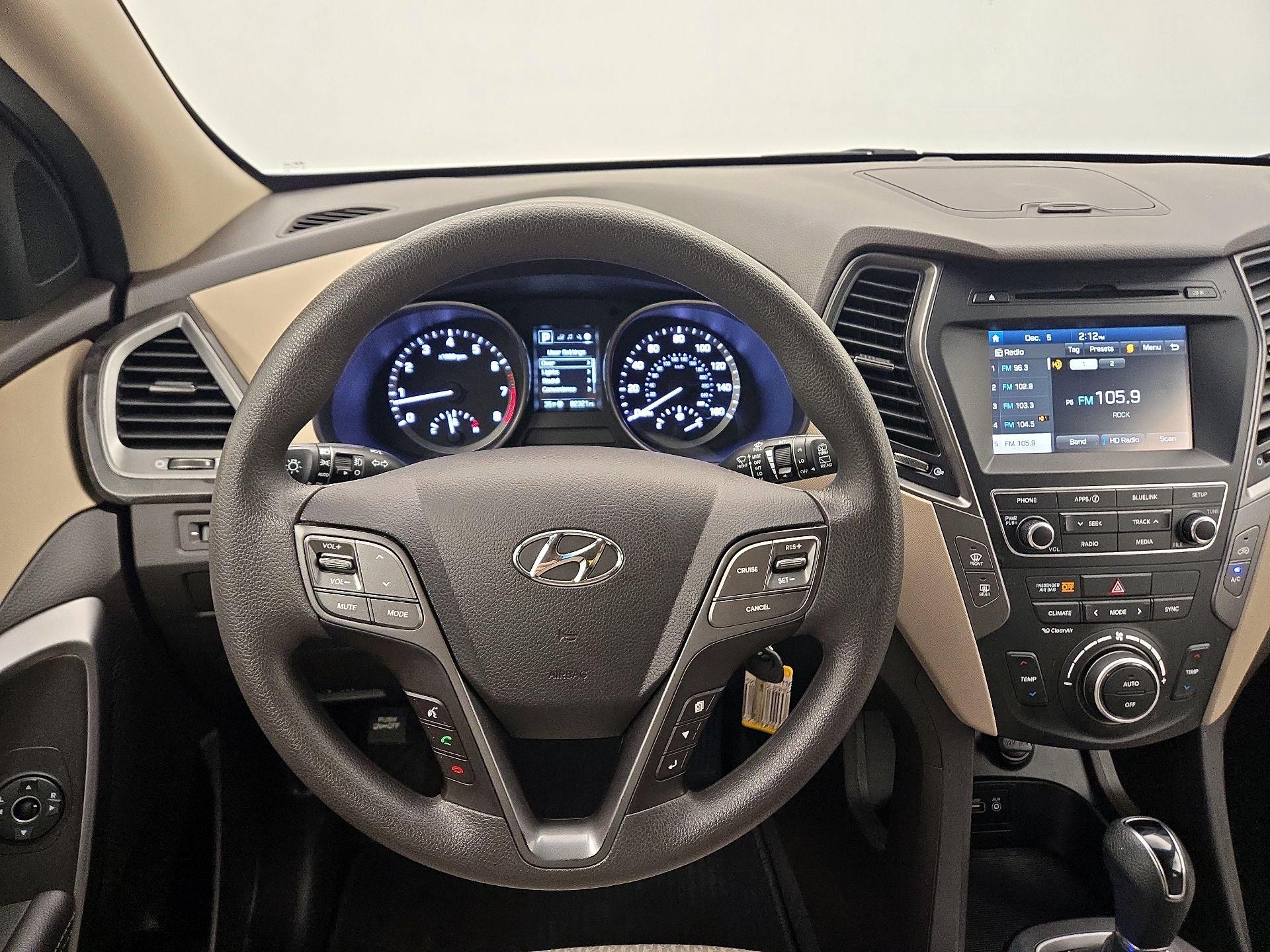 Thumbnail: 2017 Hyundai Santa Fe - 10