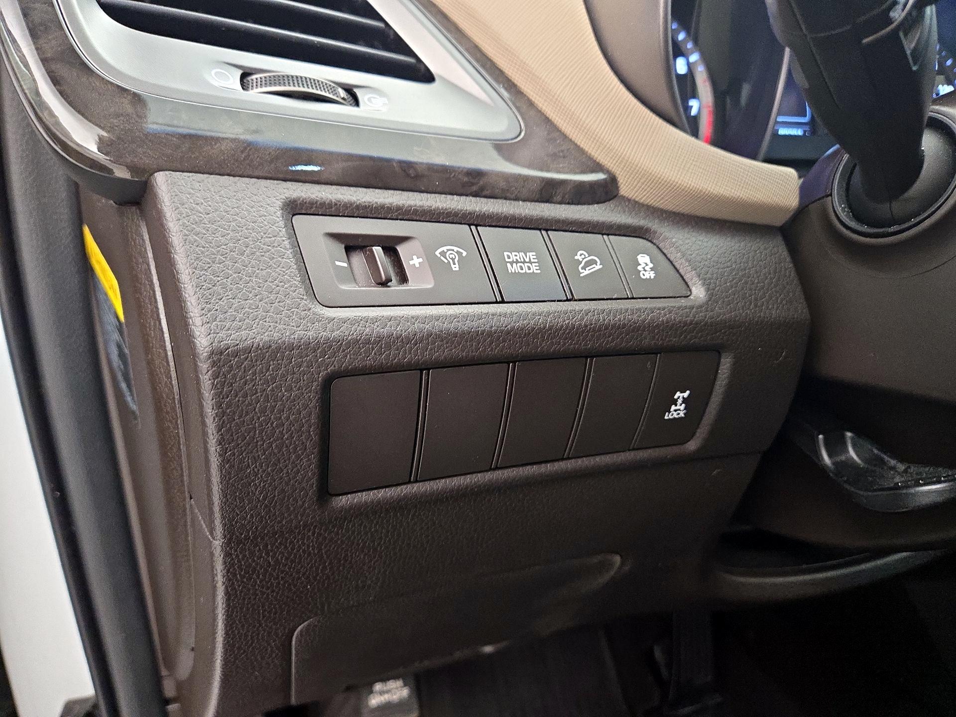 Thumbnail: 2017 Hyundai Santa Fe - 13