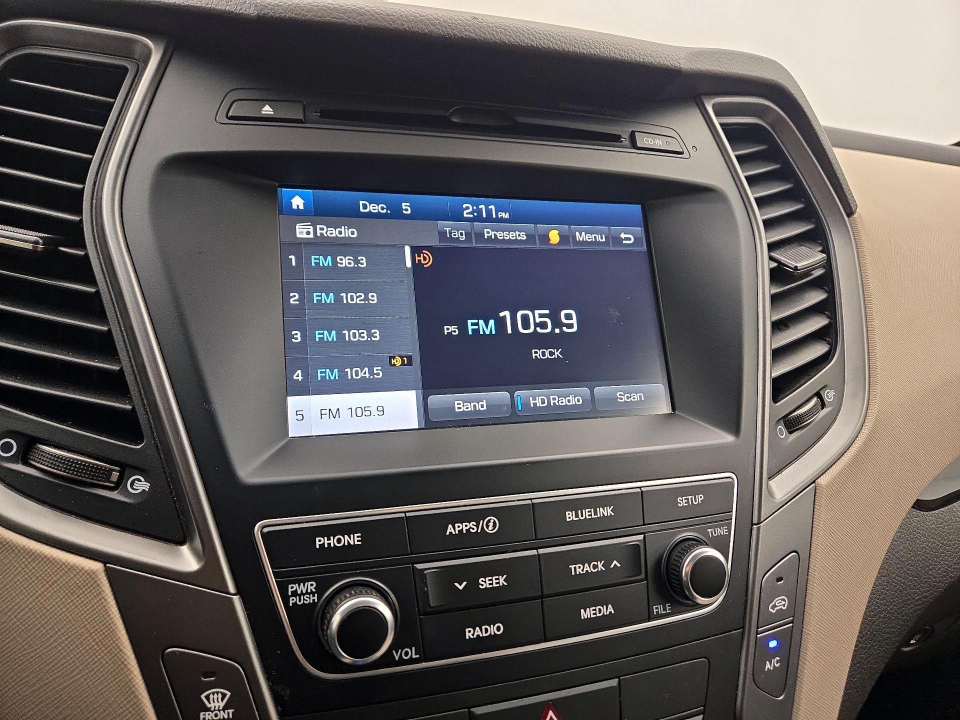 Thumbnail: 2017 Hyundai Santa Fe - 15