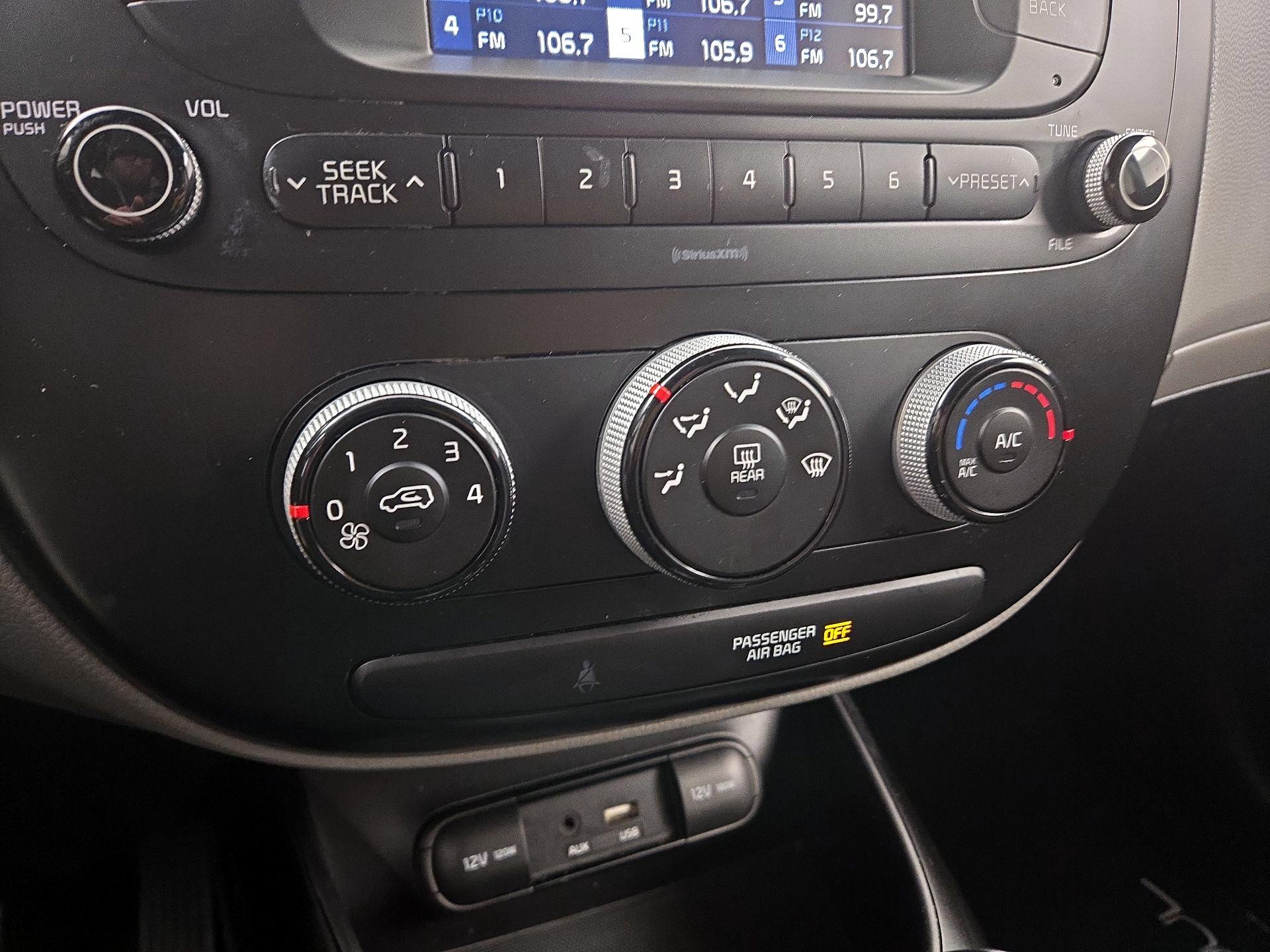 Thumbnail: 2018 Kia Soul - 15