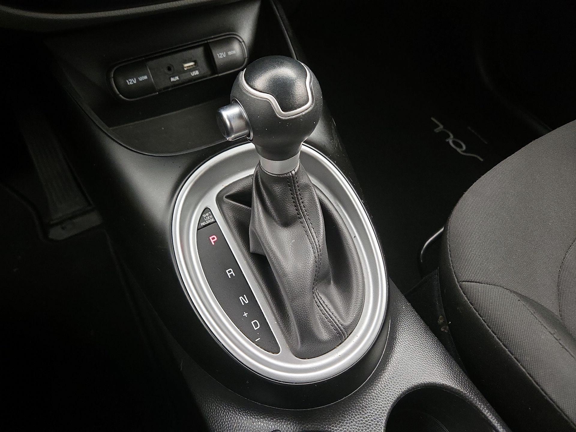 Thumbnail: 2018 Kia Soul - 16