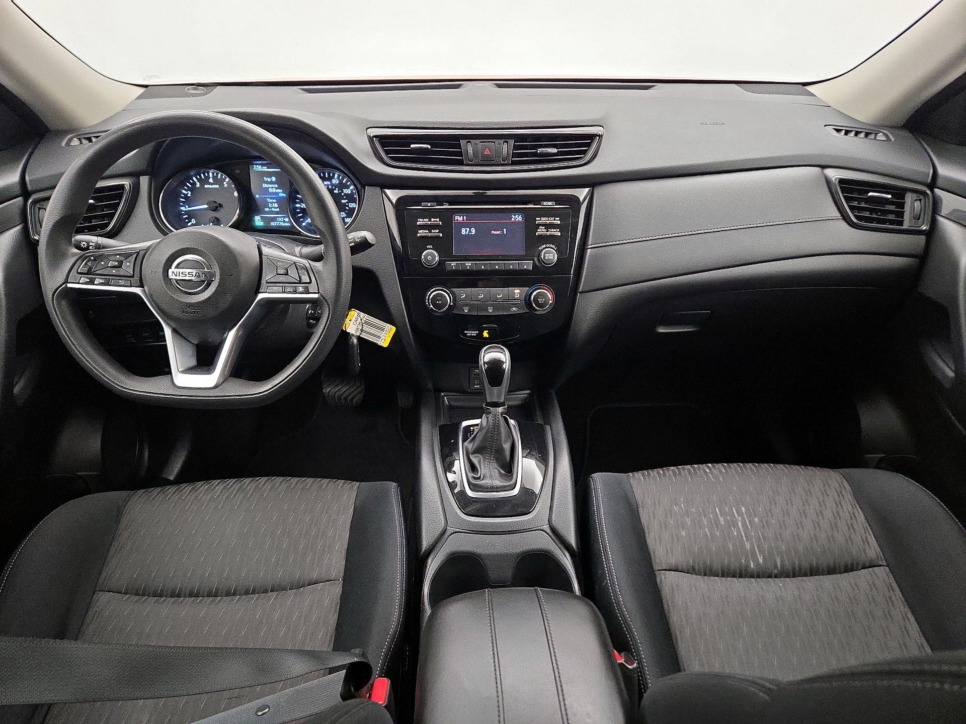 Thumbnail: 2017 Nissan Rogue - 9